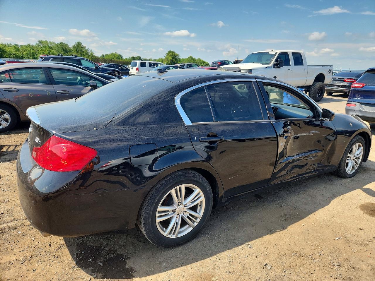 2013 Infiniti G37 Sedan X Черный vin: JN1CV6AR5DM769268