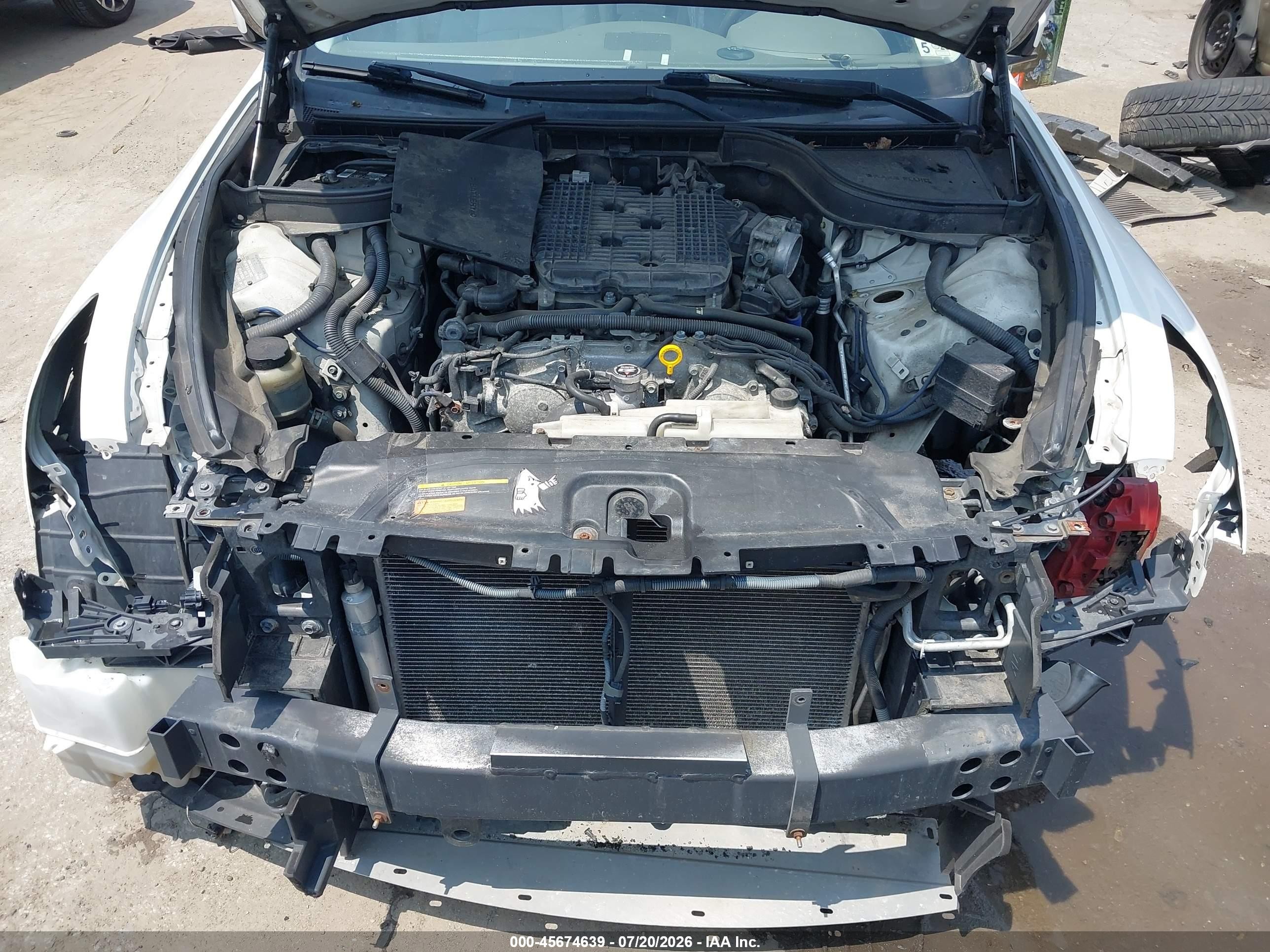 2010 Infiniti G37x   White vin: JN1CV6AR6AM254890