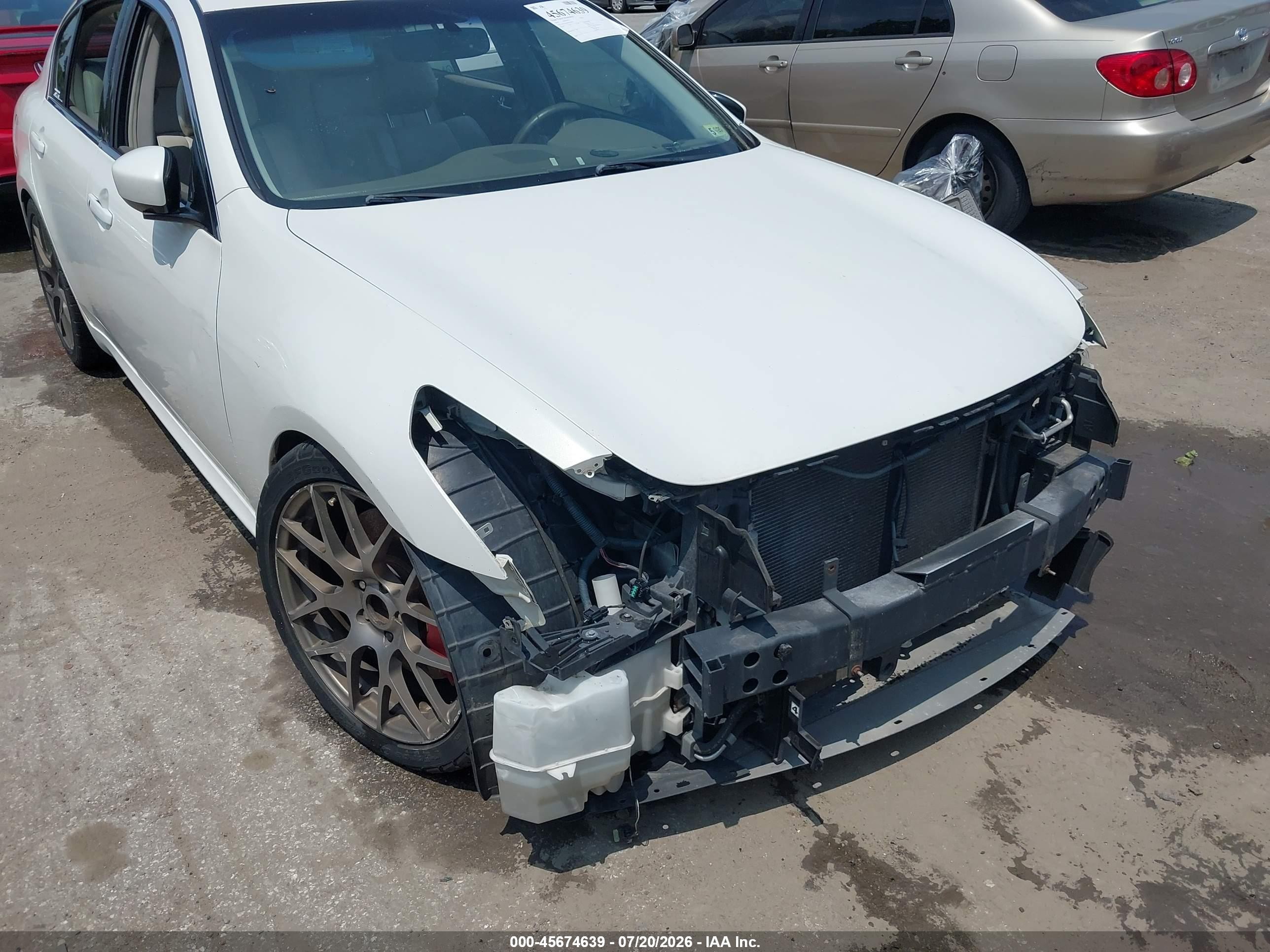 2010 Infiniti G37x   White vin: JN1CV6AR6AM254890