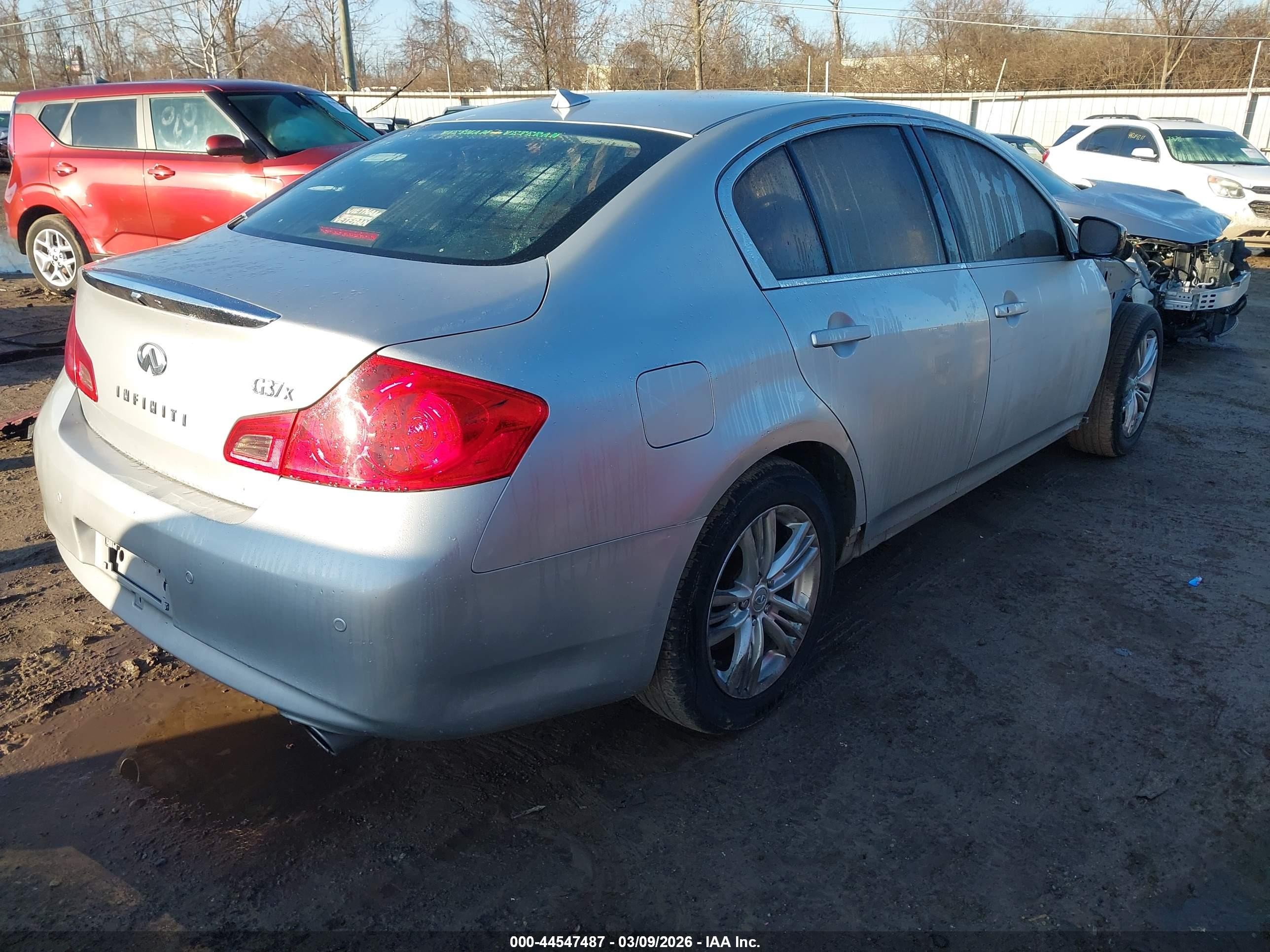 2010 Infiniti G37x   Серебряный vin: JN1CV6AR6AM452529