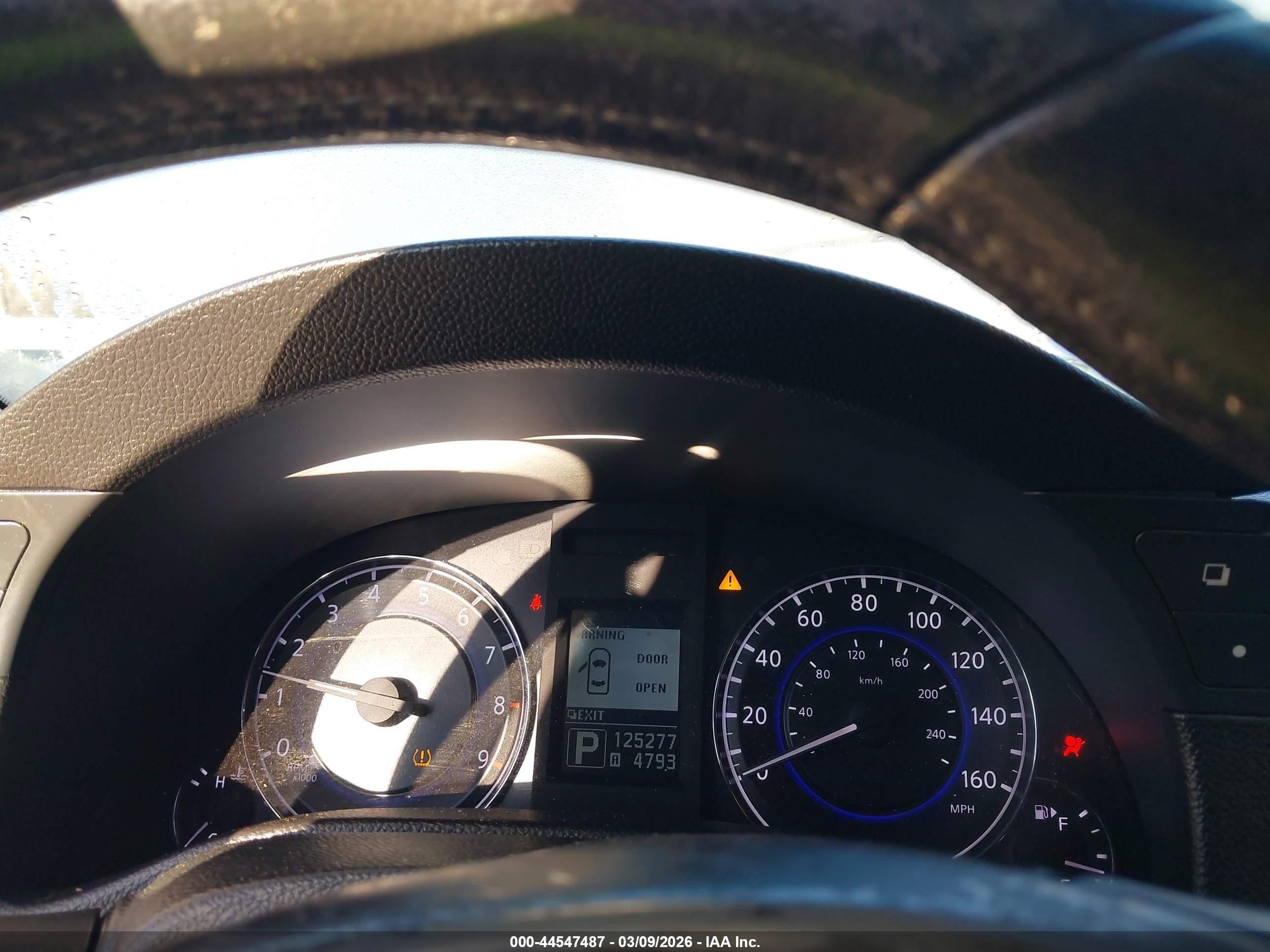 2010 Infiniti G37x   Серебряный vin: JN1CV6AR6AM452529