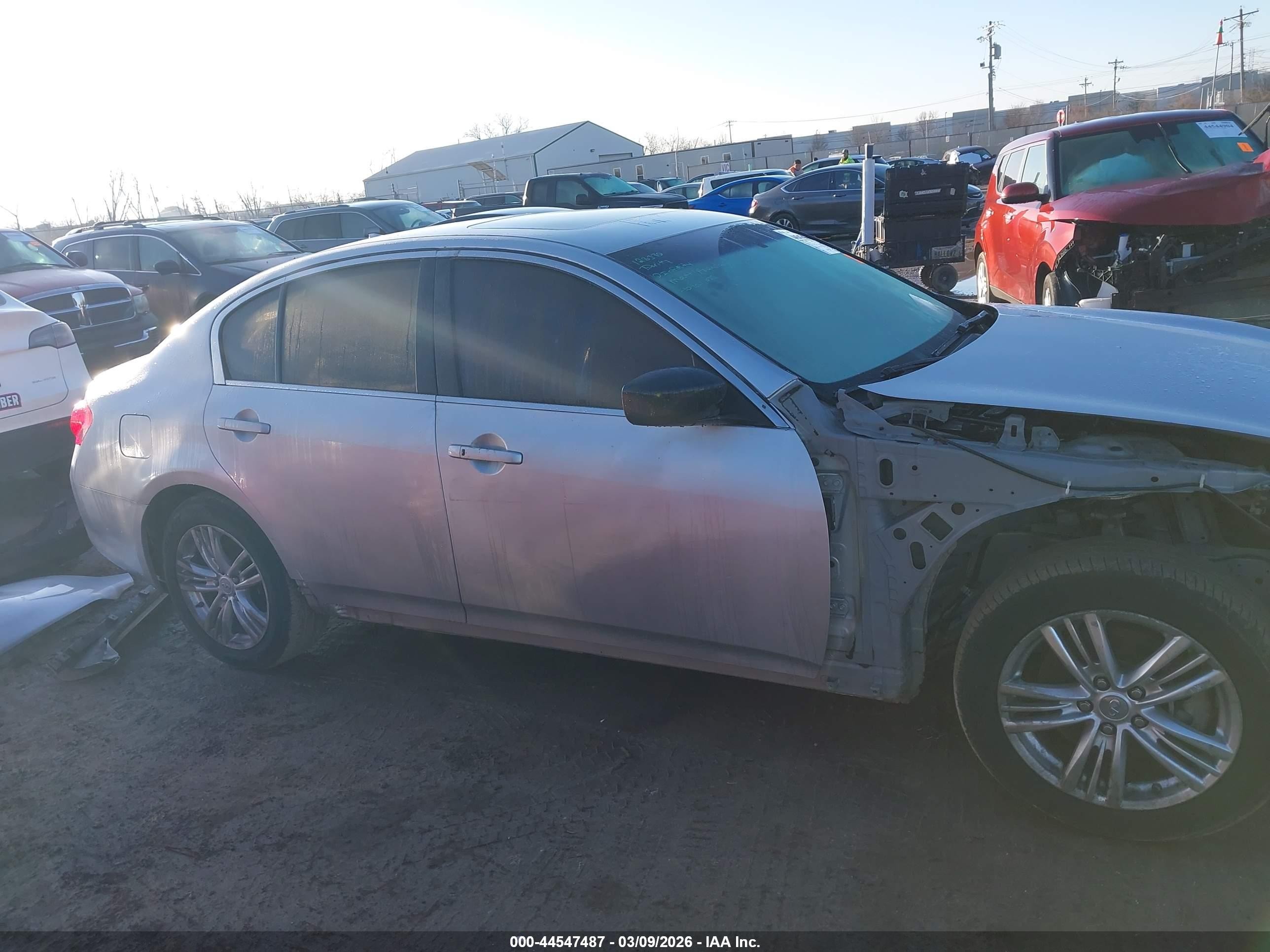 2010 Infiniti G37x   Серебряный vin: JN1CV6AR6AM452529