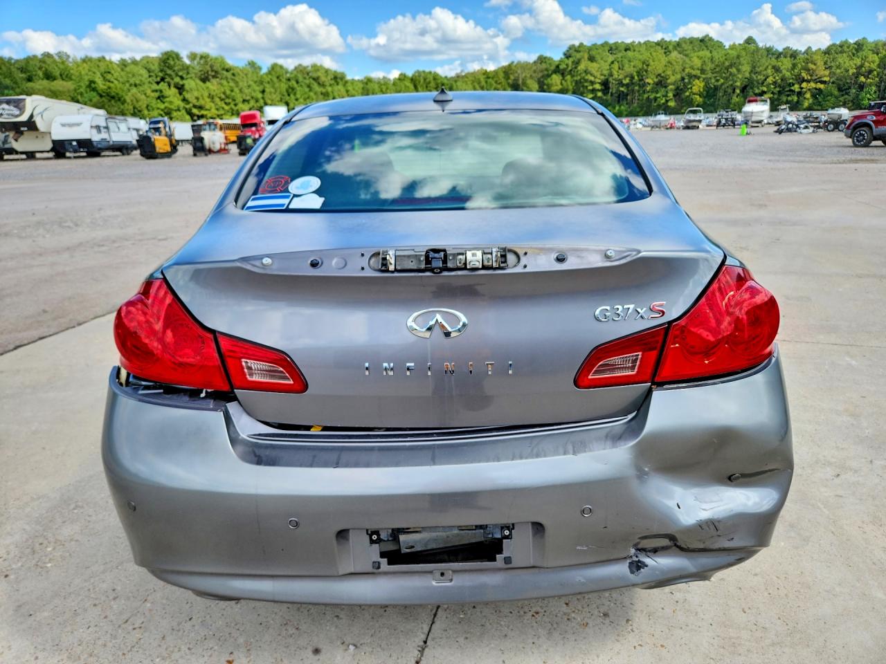 2010 Infiniti G37 Sedan X Silver vin: JN1CV6AR6AM457844