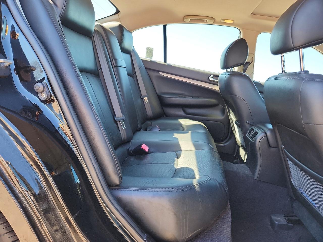 2011 Infiniti G37 Sedan X Черный vin: JN1CV6AR6BM351587