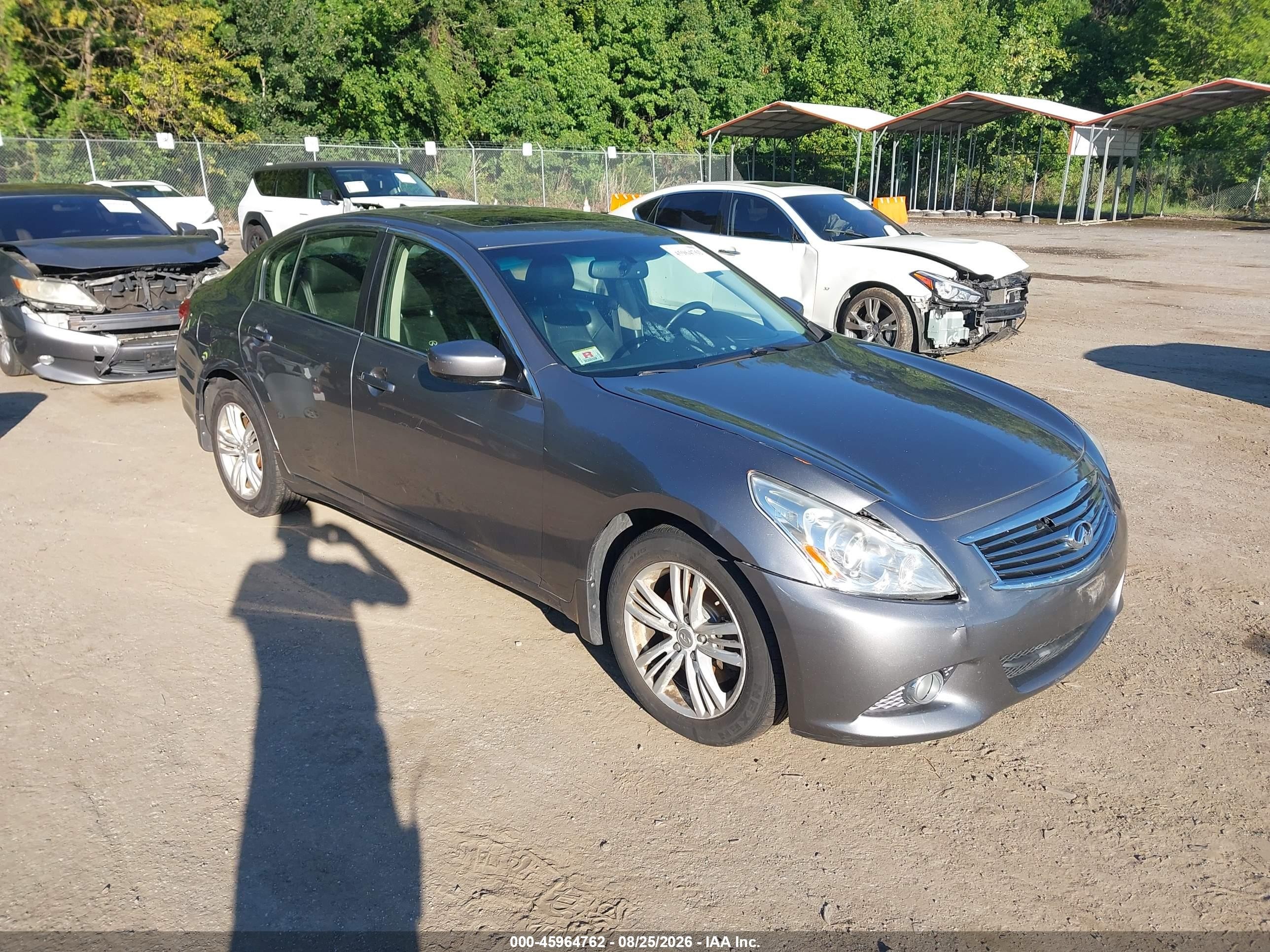2013 Infiniti G37x   Серый vin: JN1CV6AR6DM751961