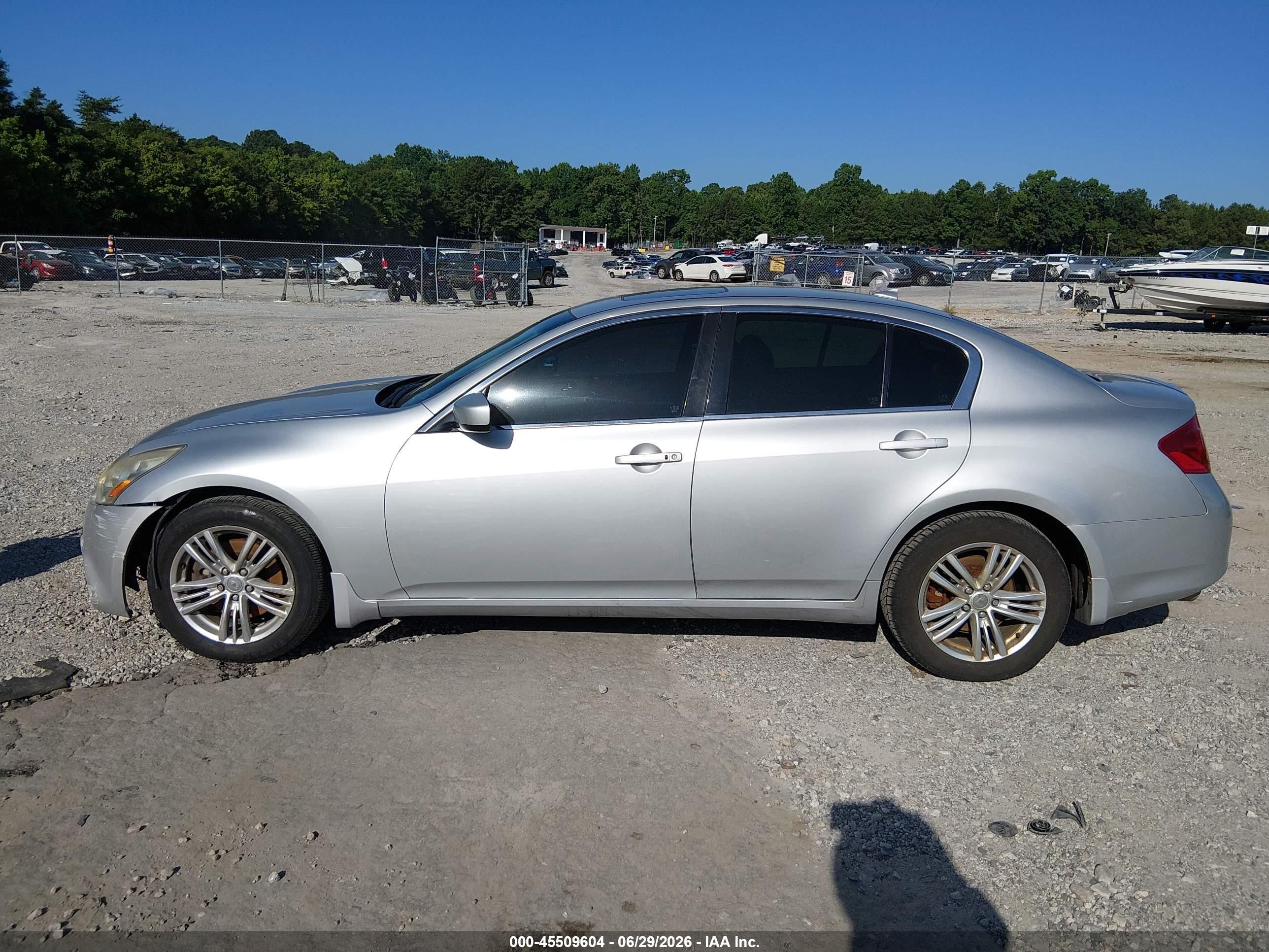 2013 Infiniti G37x   Серебряный vin: JN1CV6AR6DM758862