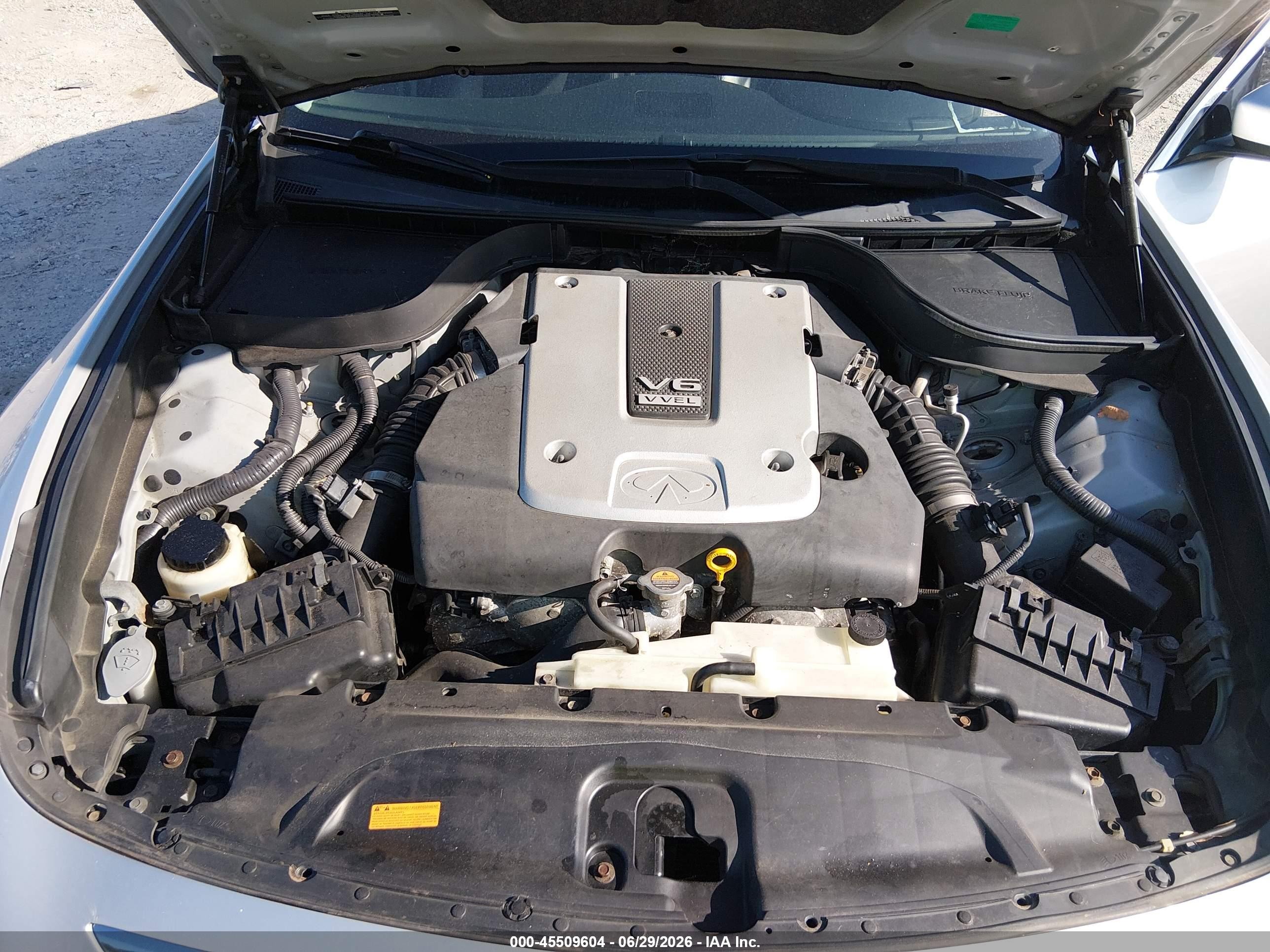 2013 Infiniti G37x   Серебряный vin: JN1CV6AR6DM758862