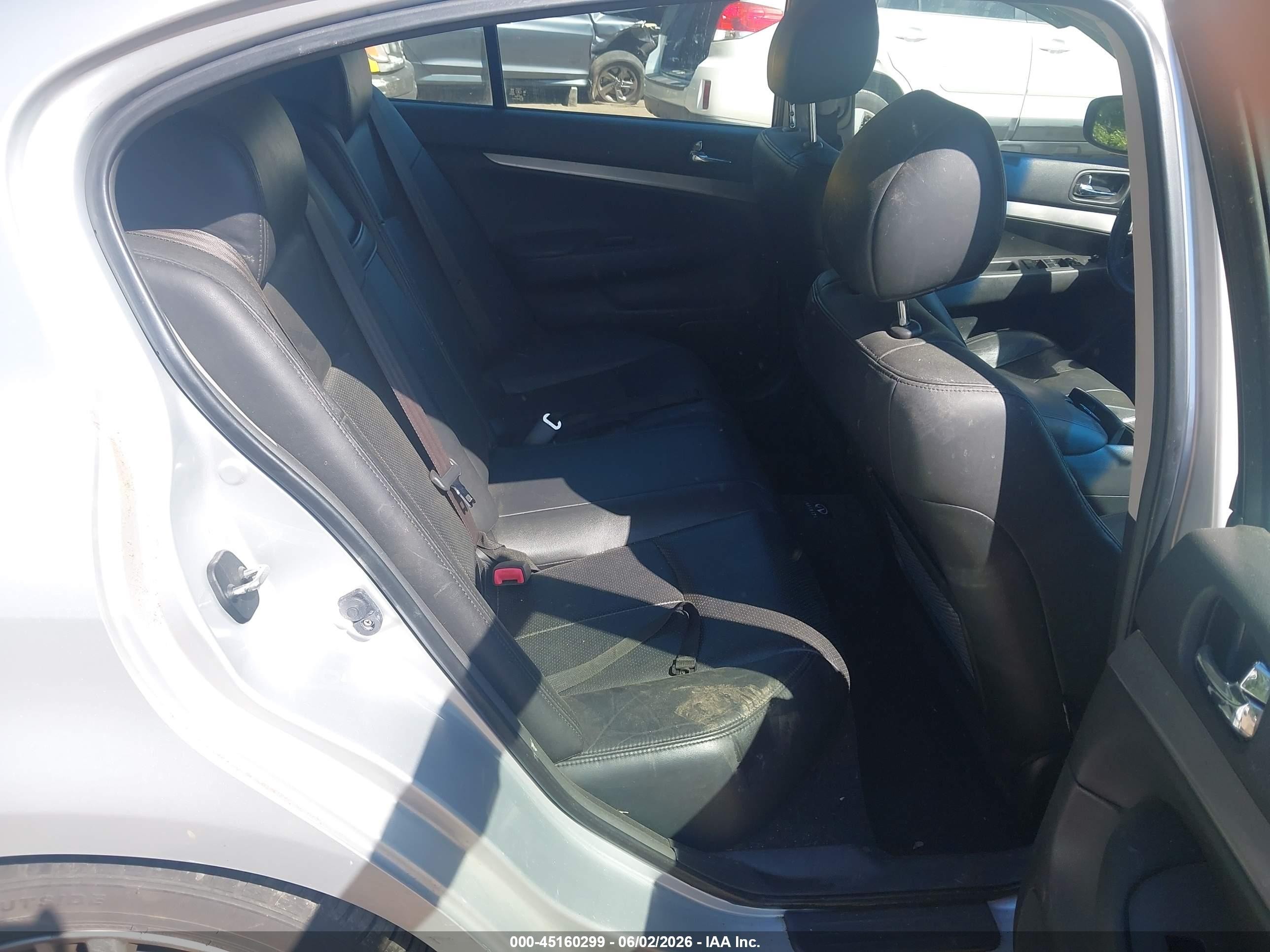 2013 Infiniti G37x   Серебряный vin: JN1CV6AR6DM765679