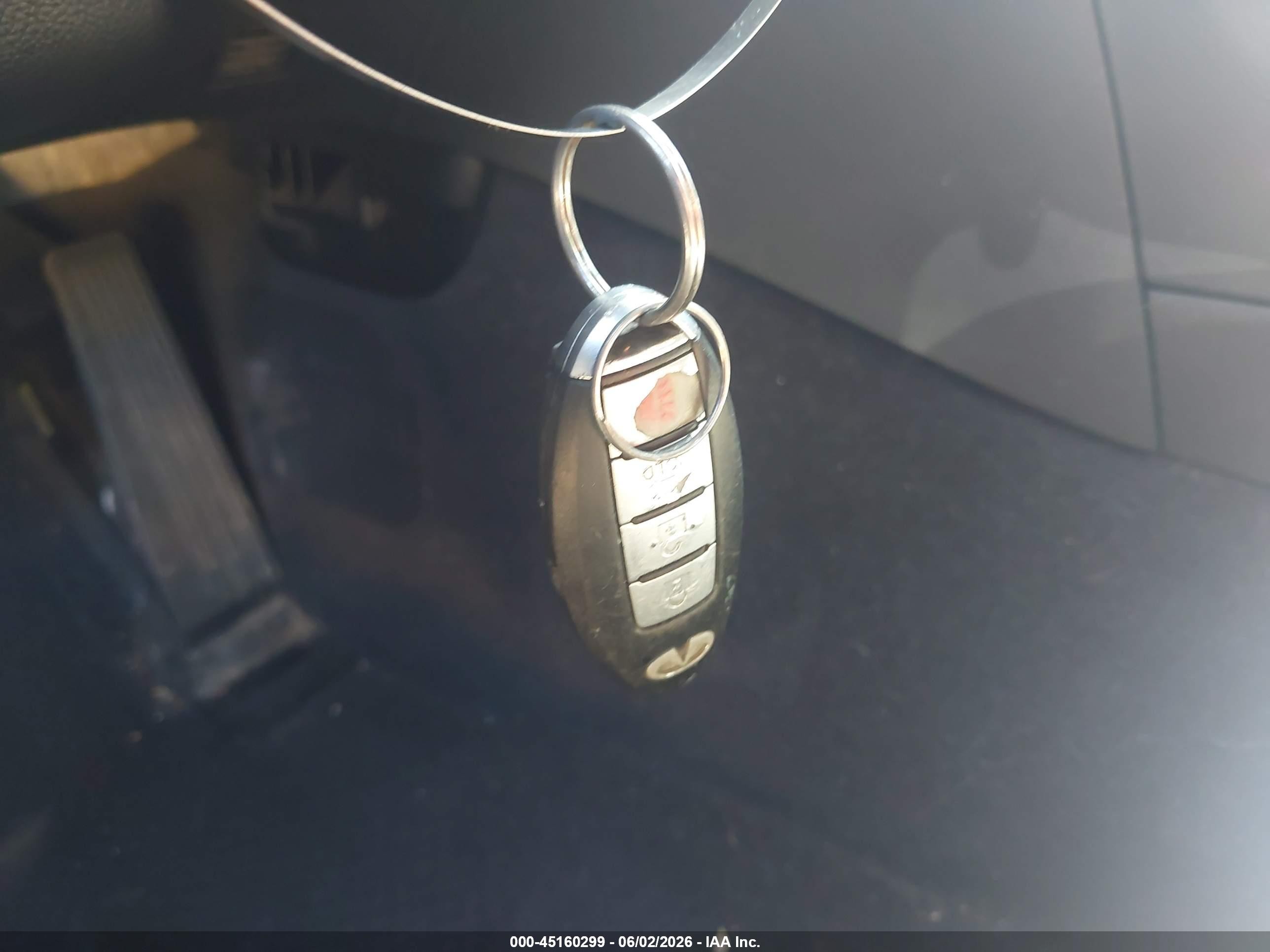 2013 Infiniti G37x   Серебряный vin: JN1CV6AR6DM765679
