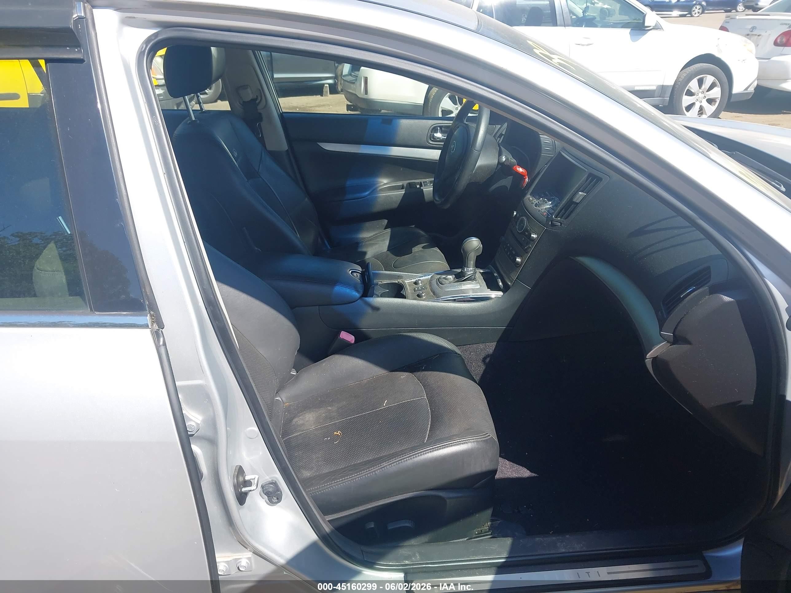 2013 Infiniti G37x   Серебряный vin: JN1CV6AR6DM765679