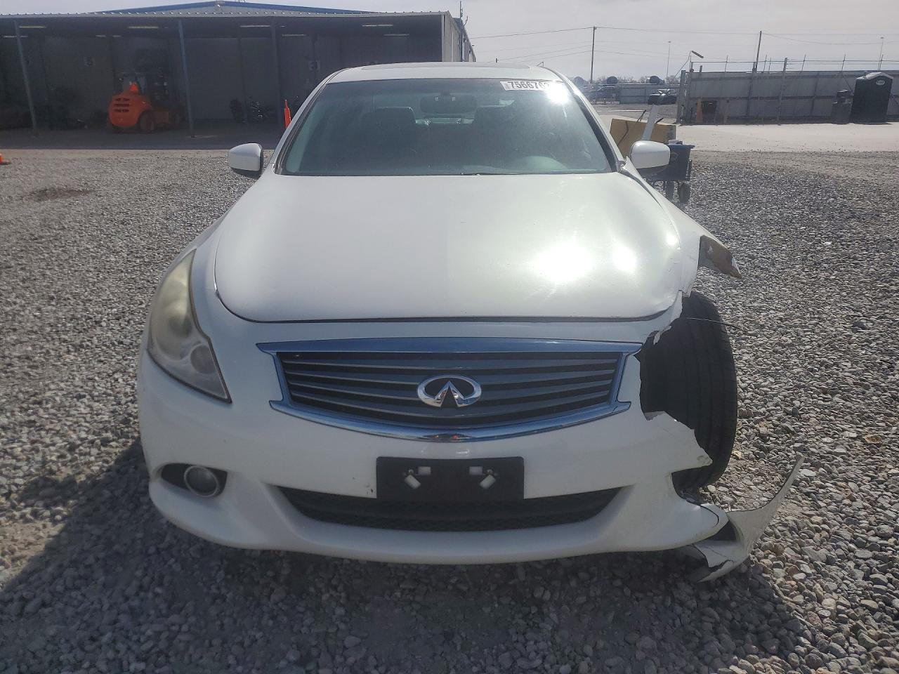 2013 Infiniti G37 Белый vin: JN1CV6AR6DM765875