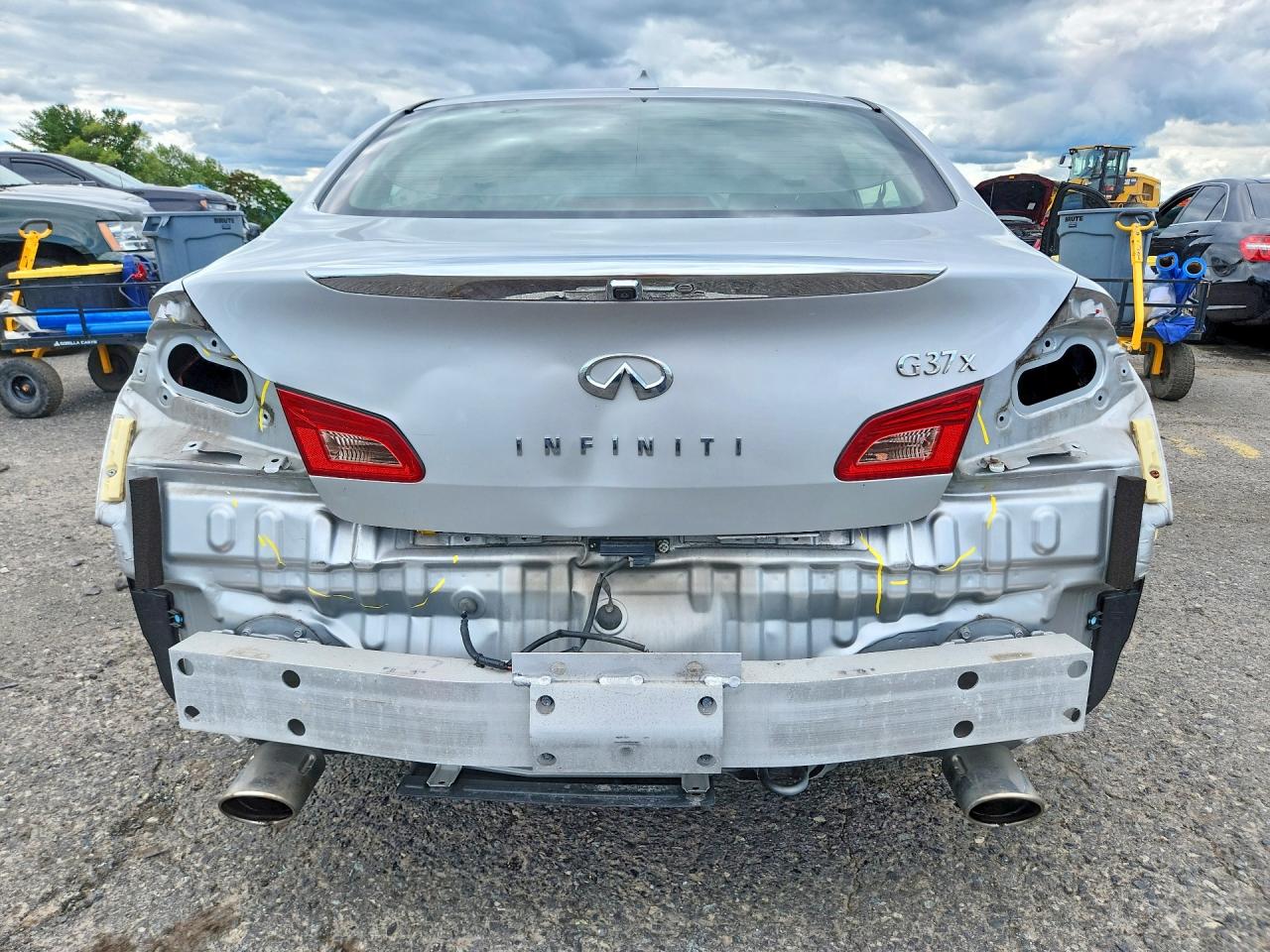 2010 Infiniti G37 Sedan X Silver vin: JN1CV6AR7AM454015