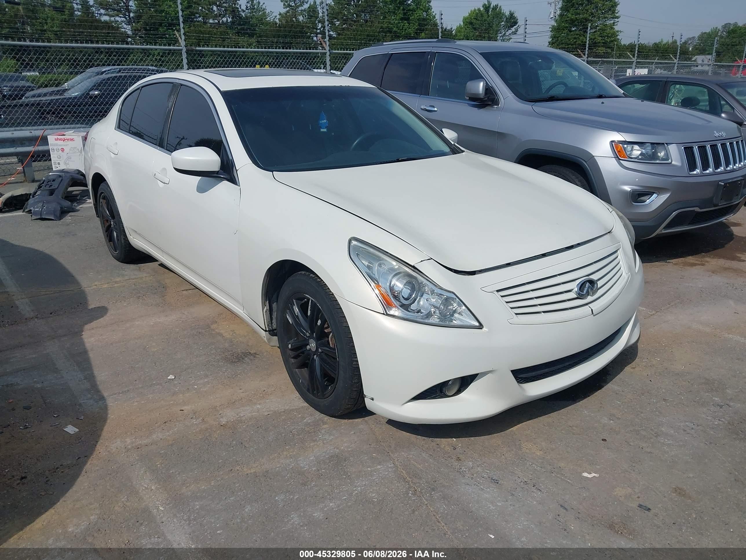 2010 Infiniti G37x   Белый vin: JN1CV6AR7AM460834