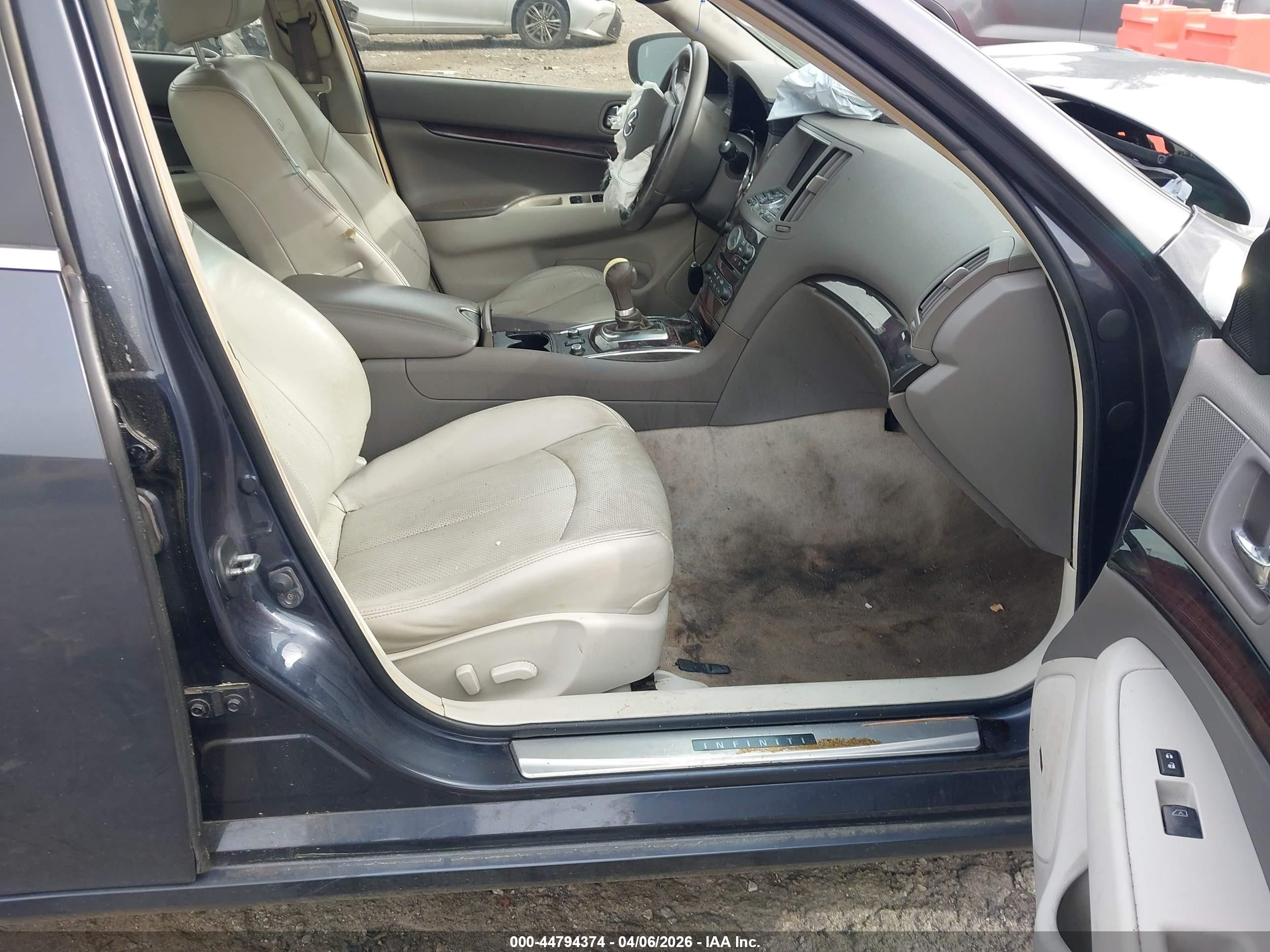 2012 Infiniti G37x   Dark Blue vin: JN1CV6AR7CM972824