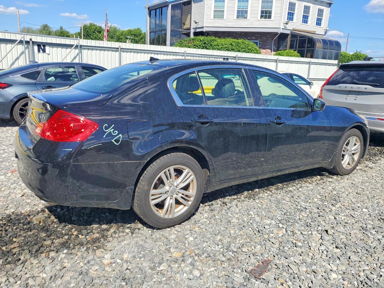 2013 Infiniti G37 Sedan X Черный vin: JN1CV6AR7DM355974