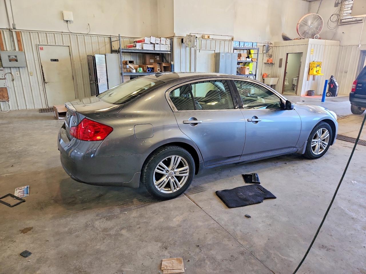 2013 Infiniti G37 Sedan X Silver vin: JN1CV6AR7DM357160