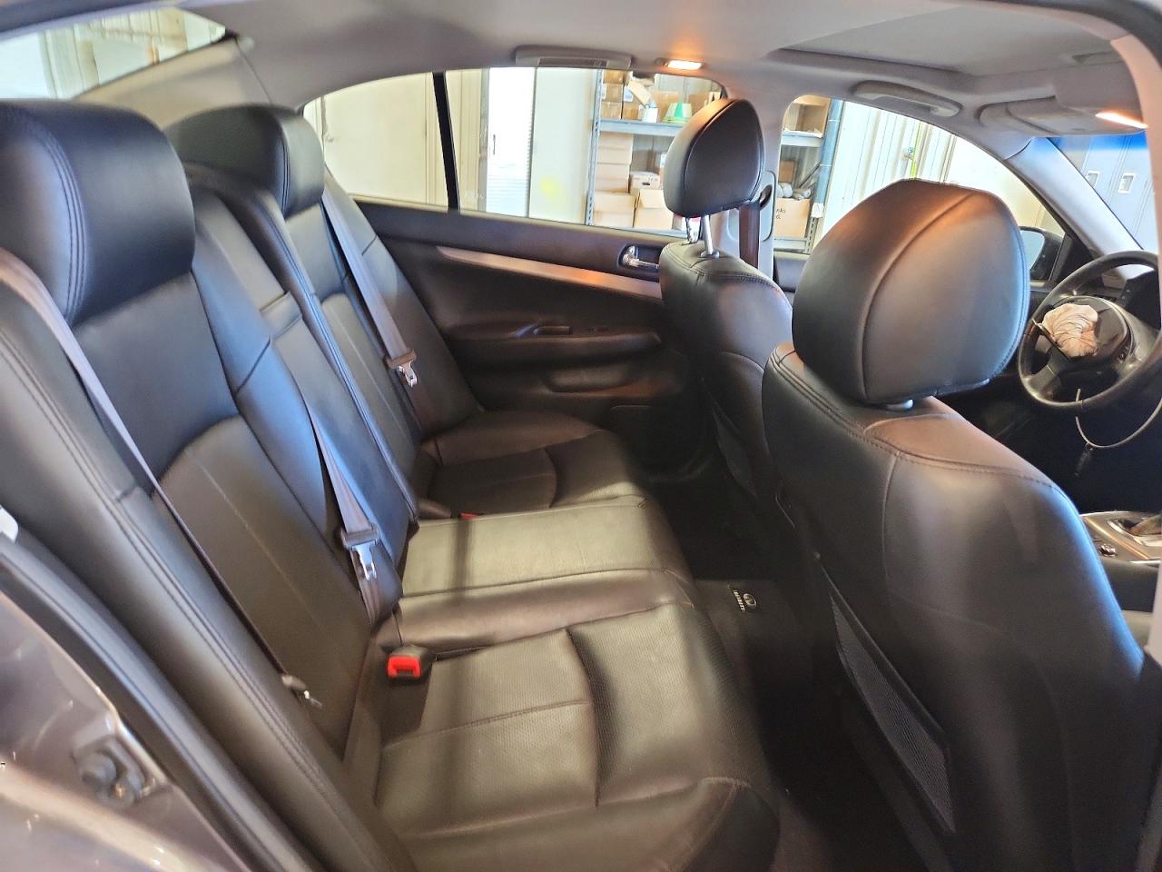 2013 Infiniti G37 Sedan X Silver vin: JN1CV6AR7DM357160