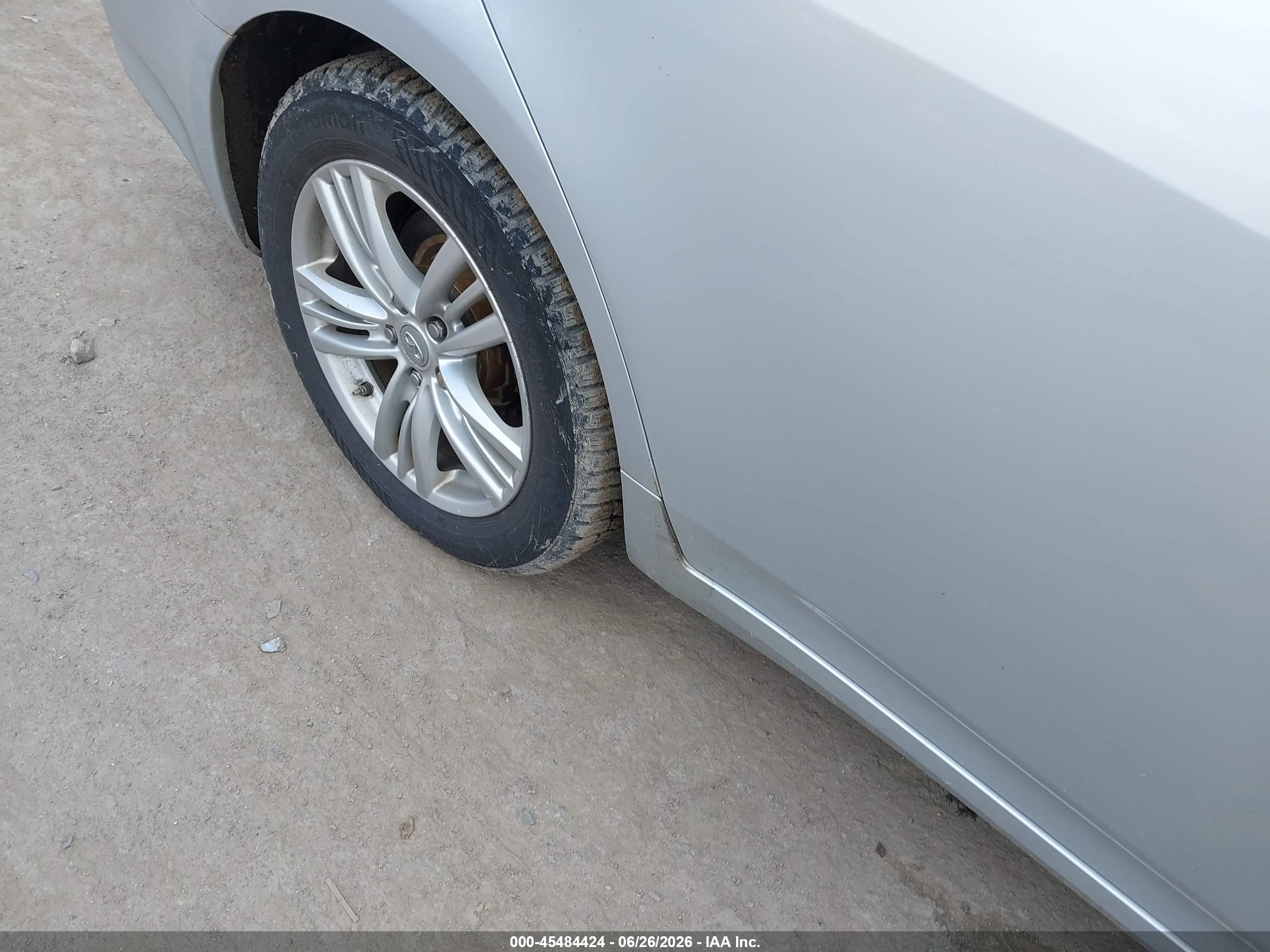2013 Infiniti G37x   Silver vin: JN1CV6AR7DM357384