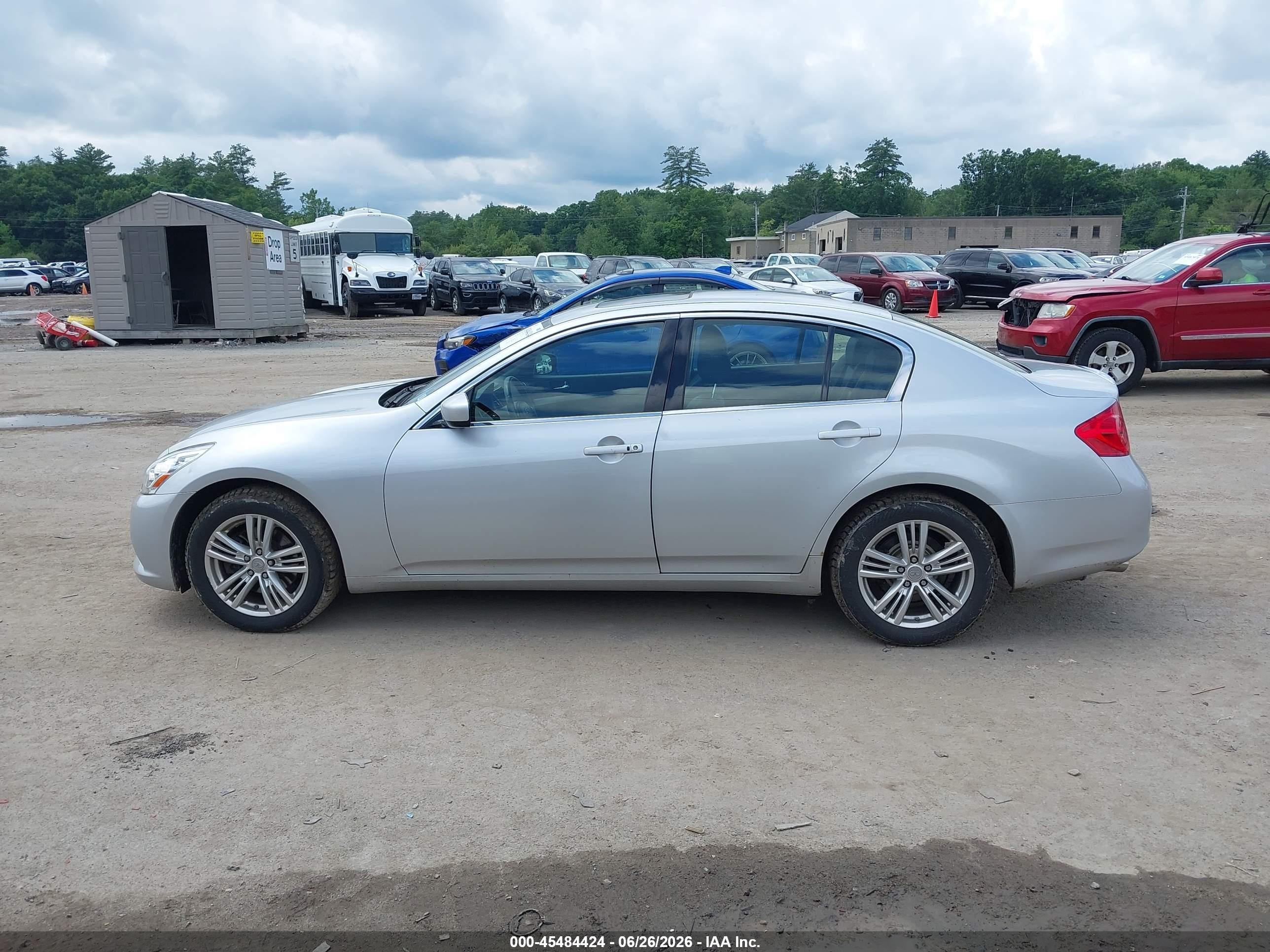 2013 Infiniti G37x   Silver vin: JN1CV6AR7DM357384