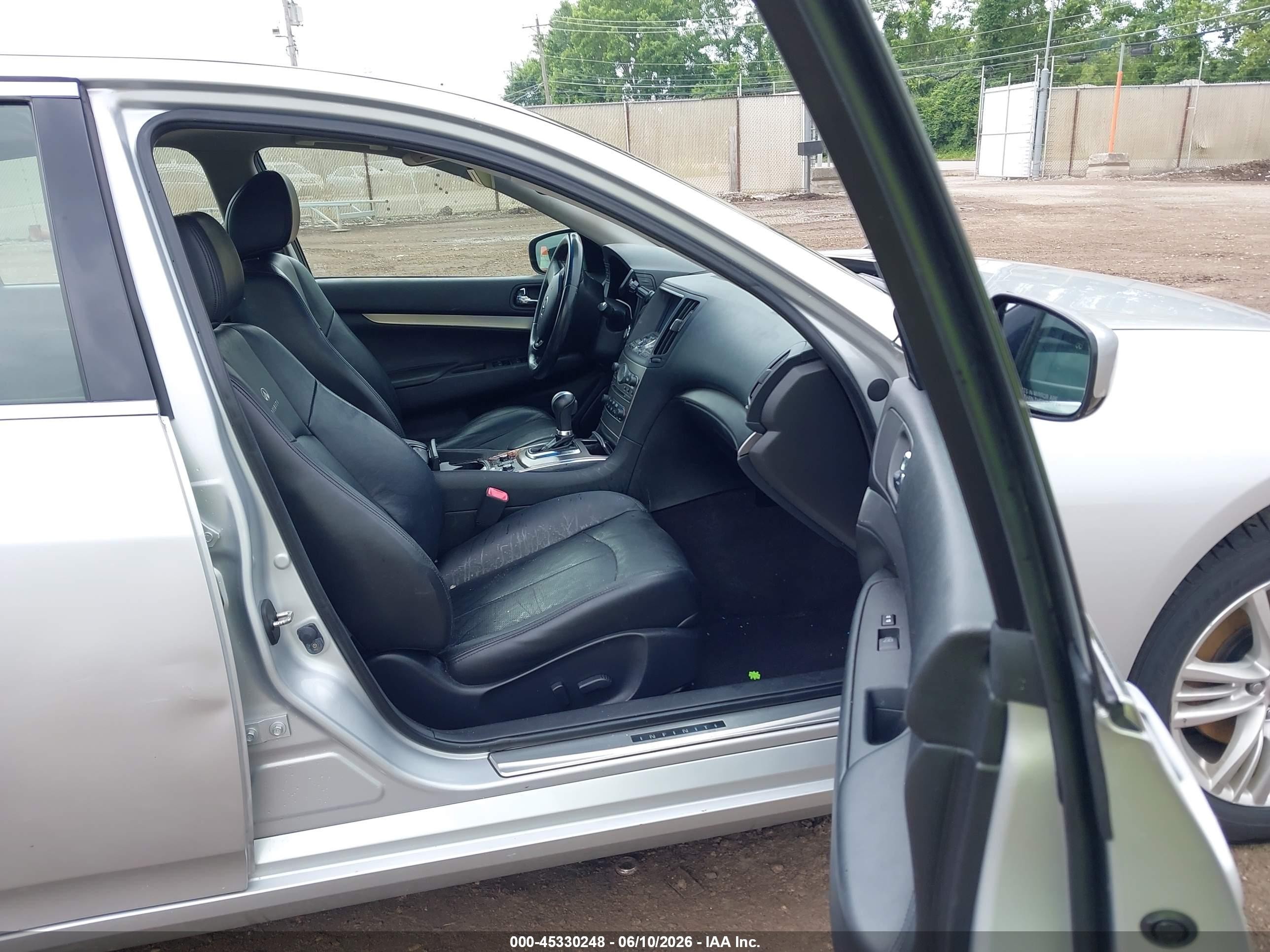 2013 Infiniti G37x   Серебряный vin: JN1CV6AR7DM358812