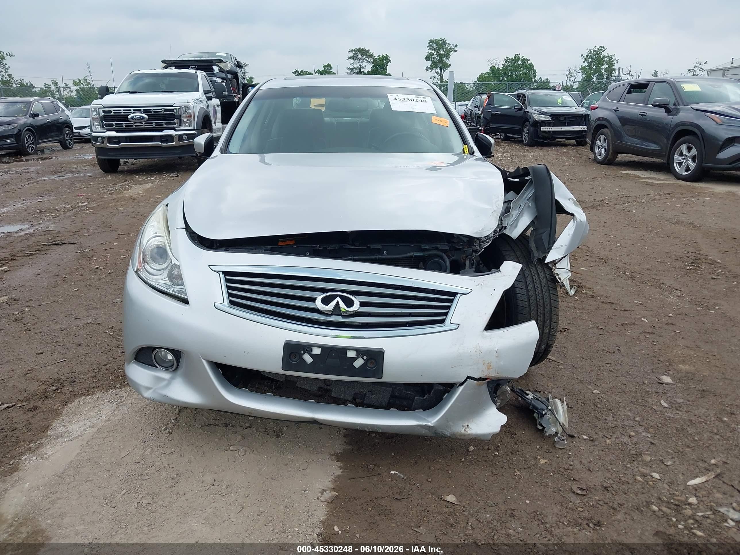 2013 Infiniti G37x   Серебряный vin: JN1CV6AR7DM358812