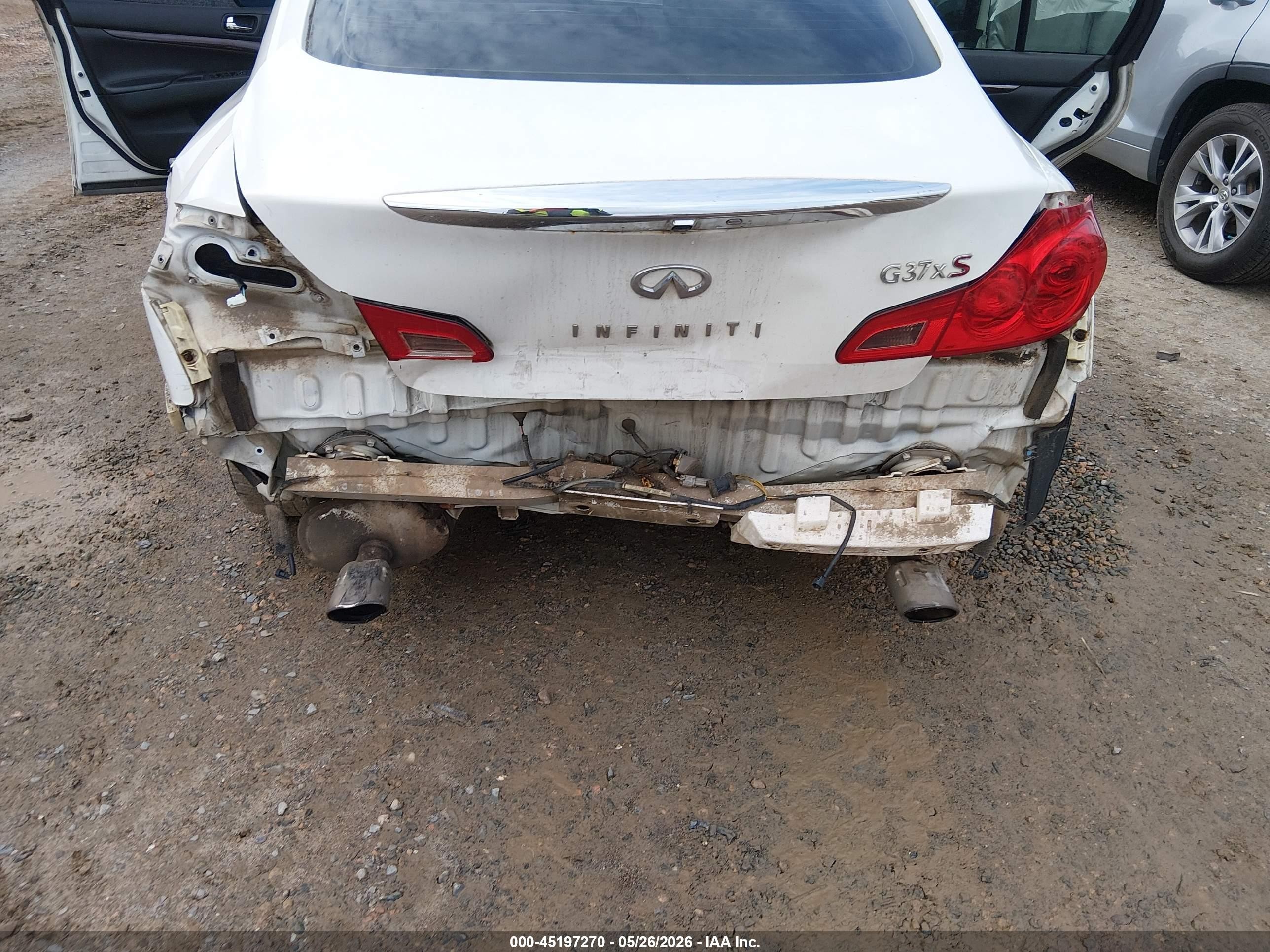 2013 Infiniti G37x   White vin: JN1CV6AR7DM756277
