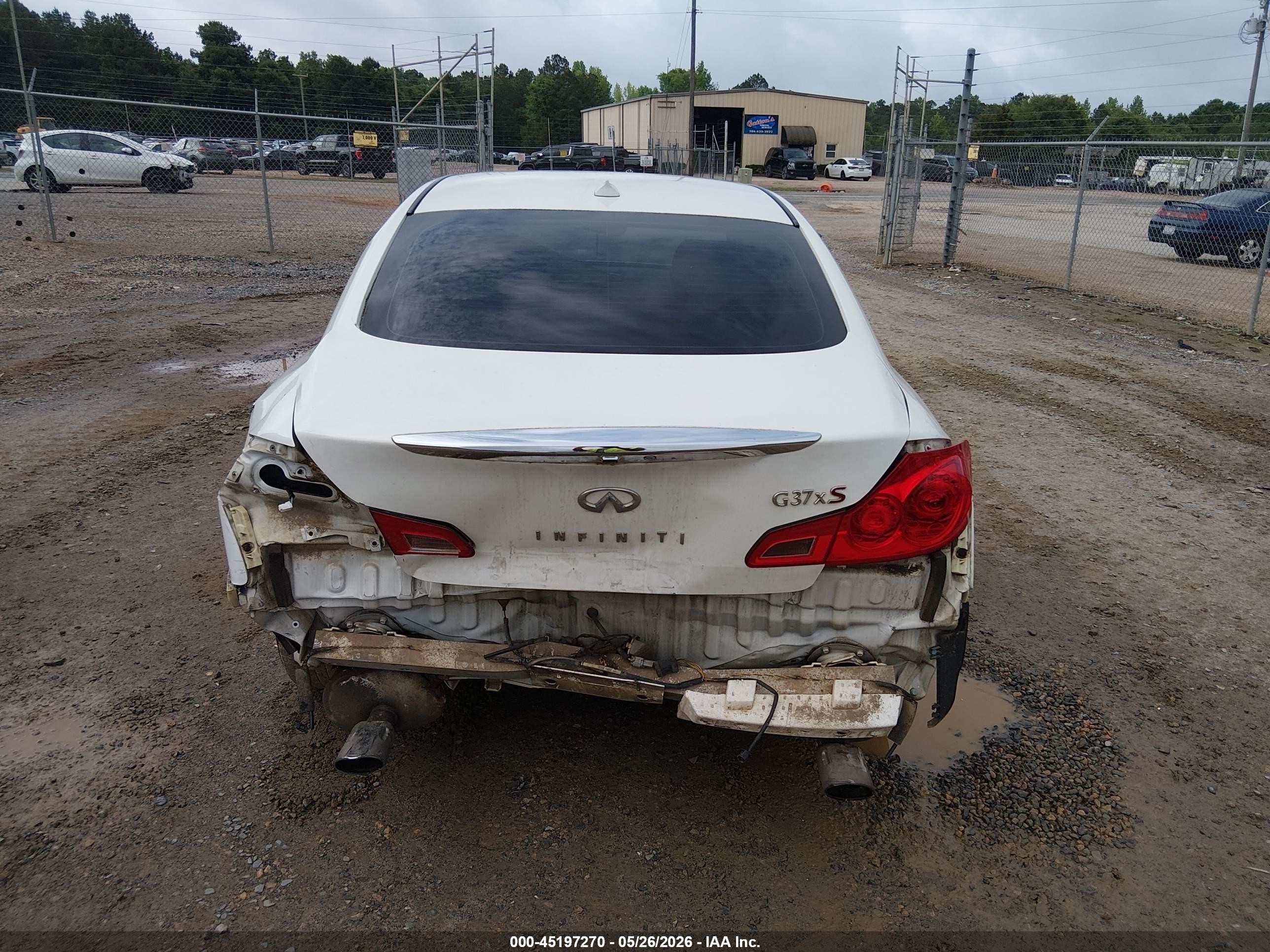 2013 Infiniti G37x   White vin: JN1CV6AR7DM756277