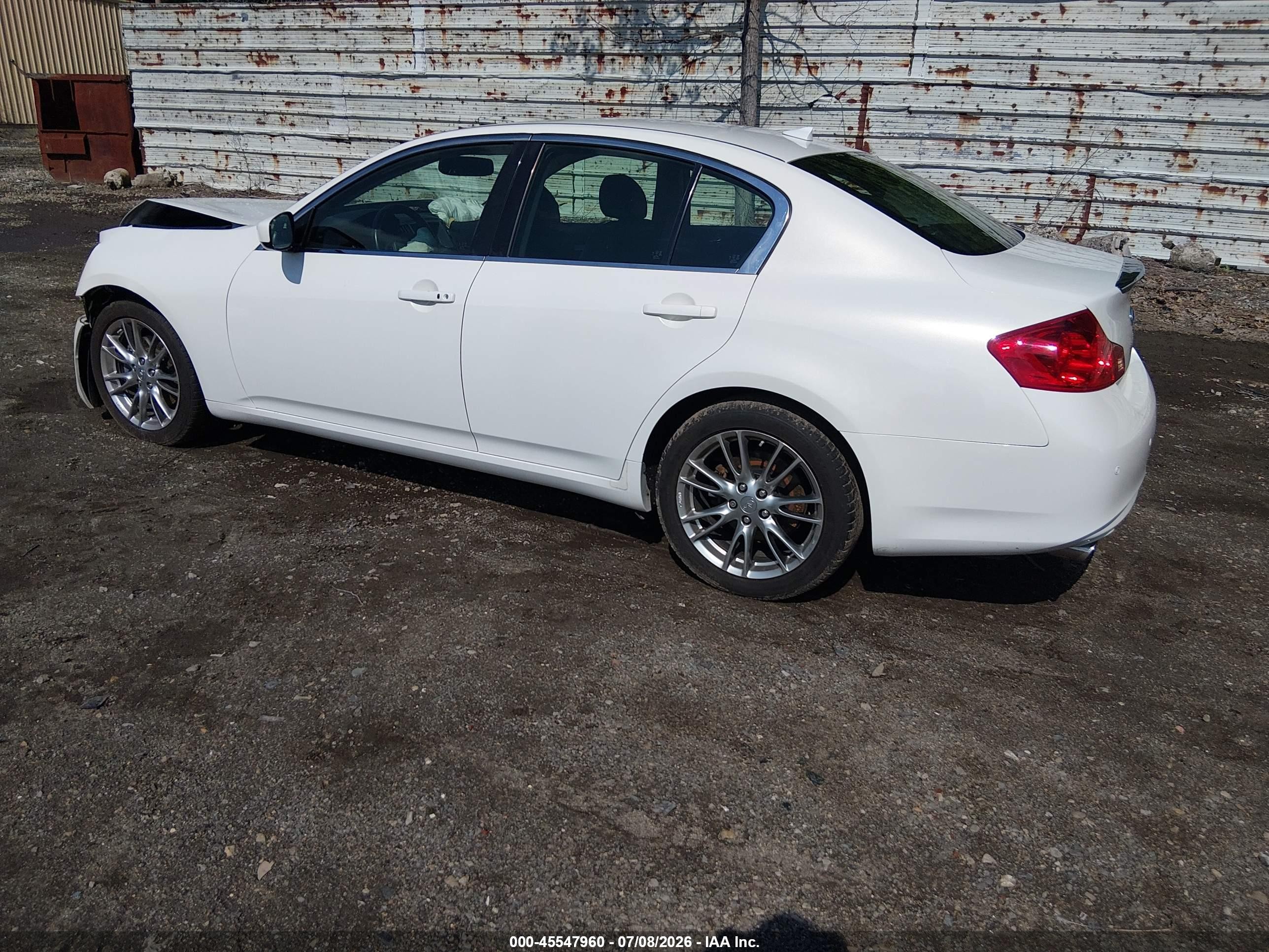 2013 Infiniti G37x   White vin: JN1CV6AR7DM758336