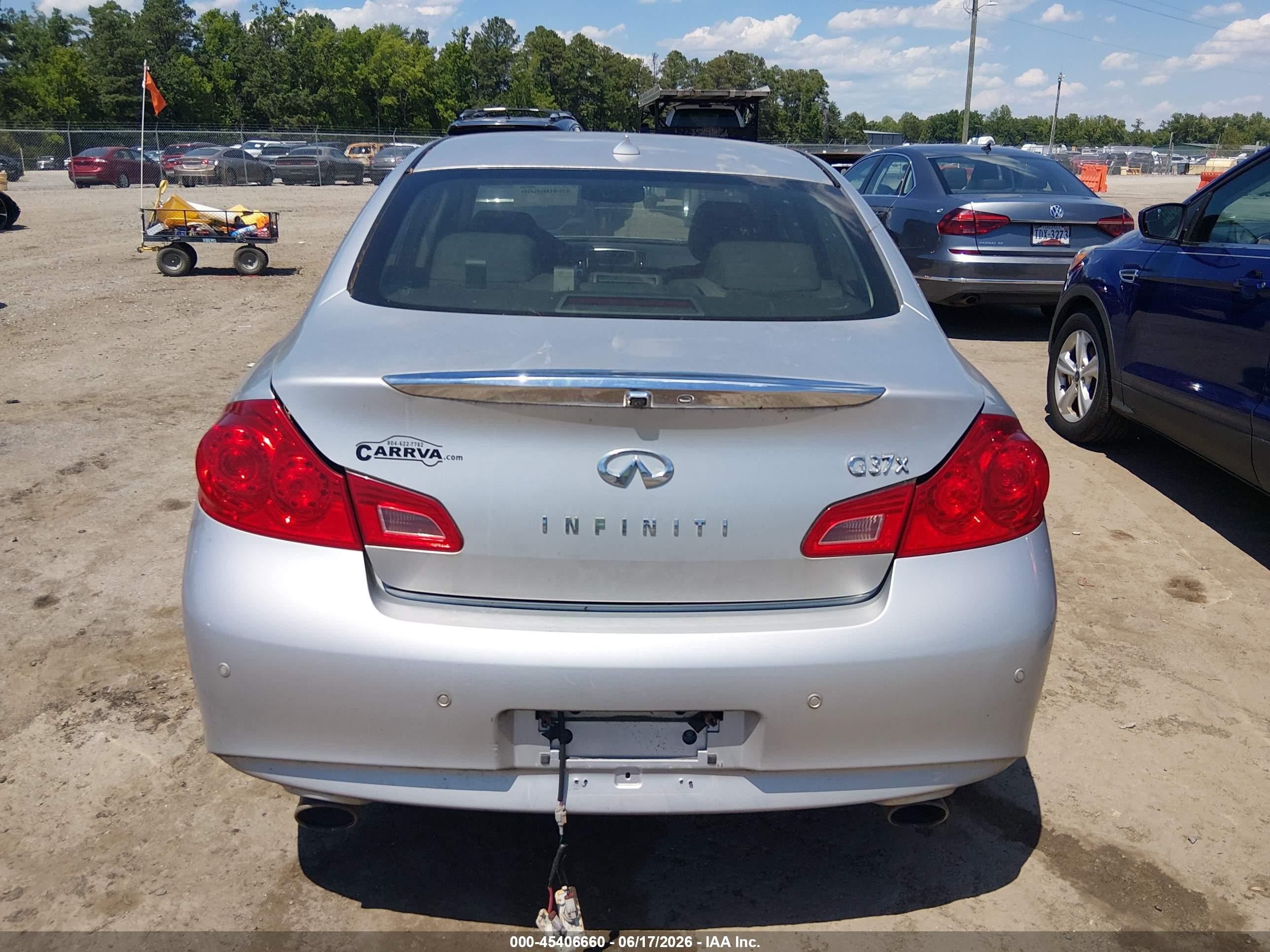 2013 Infiniti G37x   Silver vin: JN1CV6AR7DM758997