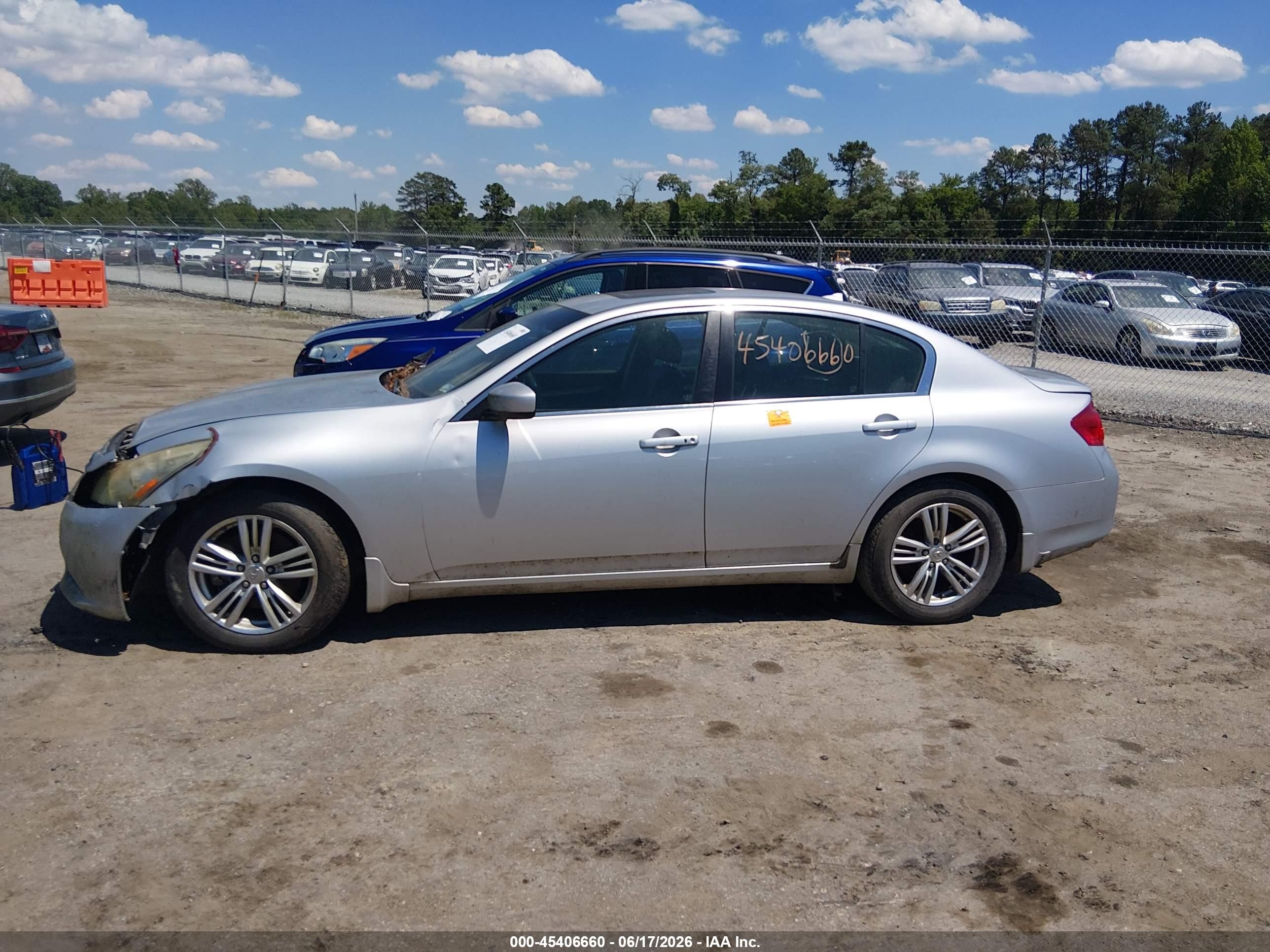 2013 Infiniti G37x   Silver vin: JN1CV6AR7DM758997