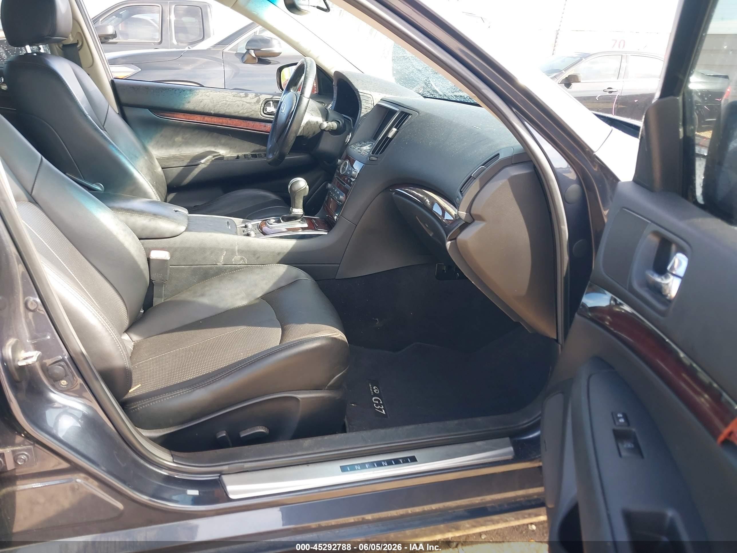 2013 Infiniti G37x   Серый vin: JN1CV6AR7DM759745