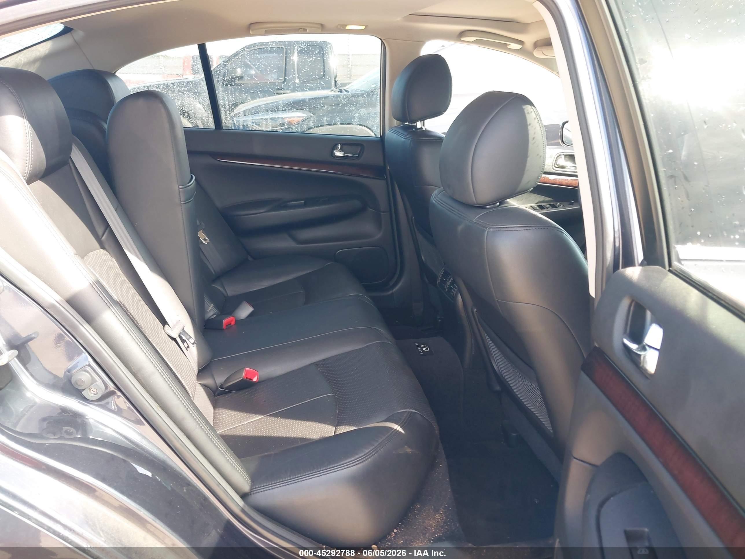 2013 Infiniti G37x   Серый vin: JN1CV6AR7DM759745