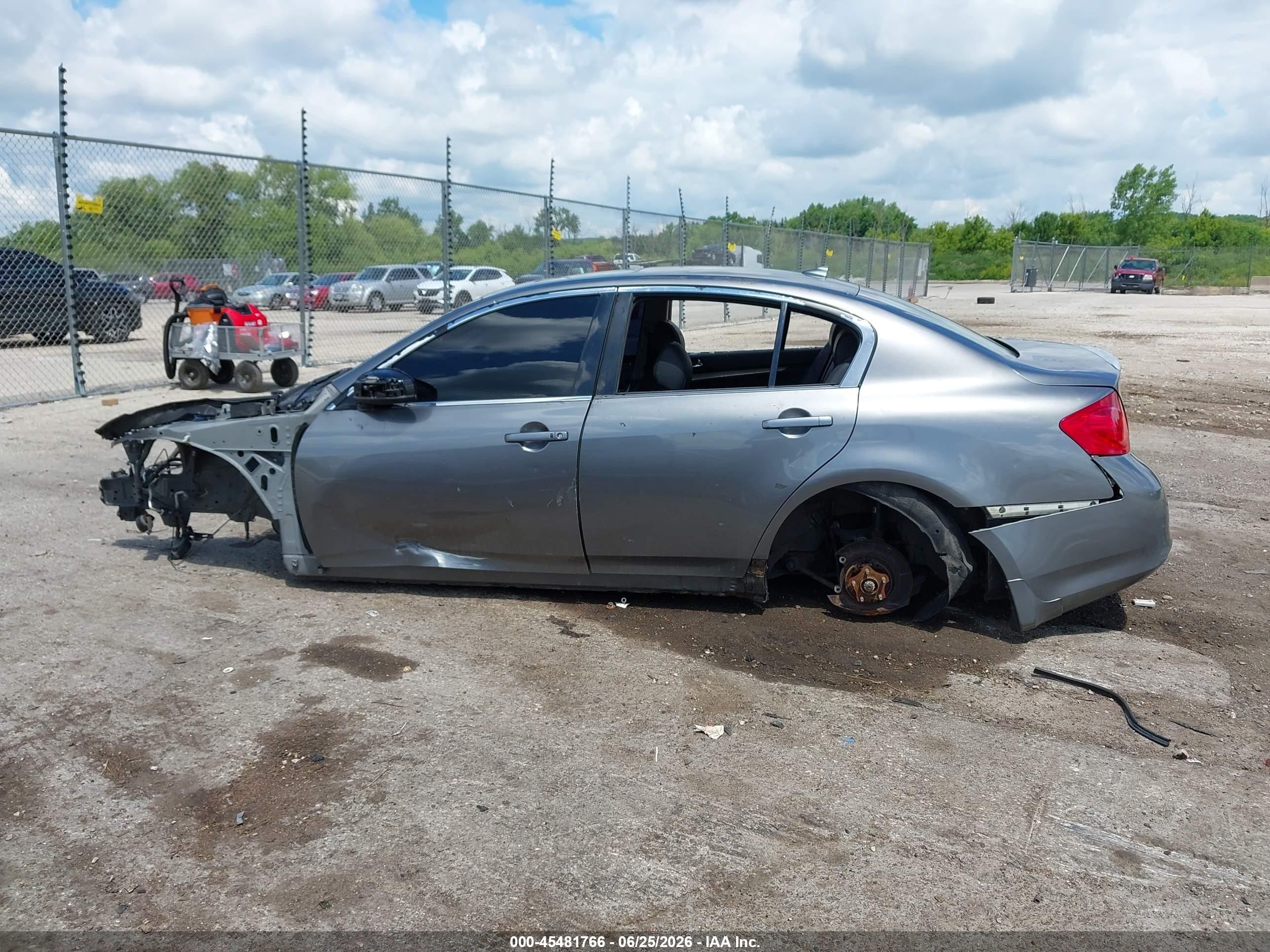 2013 Infiniti G37x   Gray vin: JN1CV6AR7DM770373