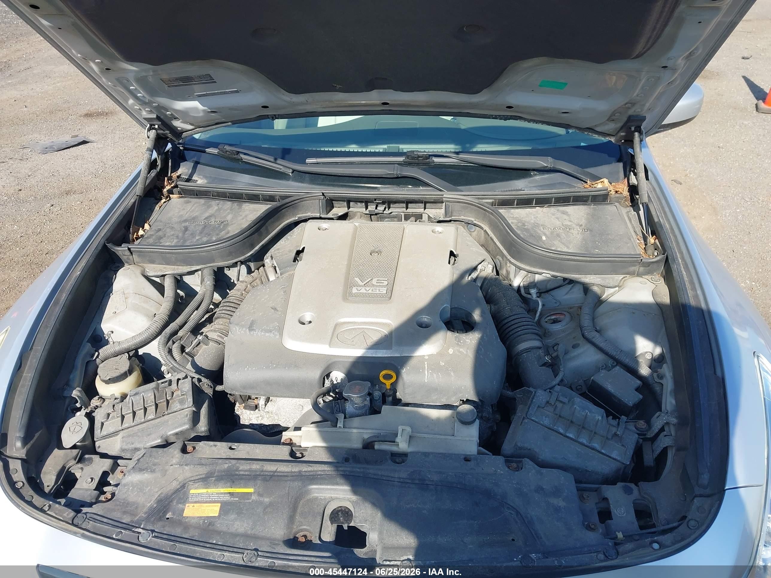 2010 Infiniti G37x   Серебряный vin: JN1CV6AR8AM461023