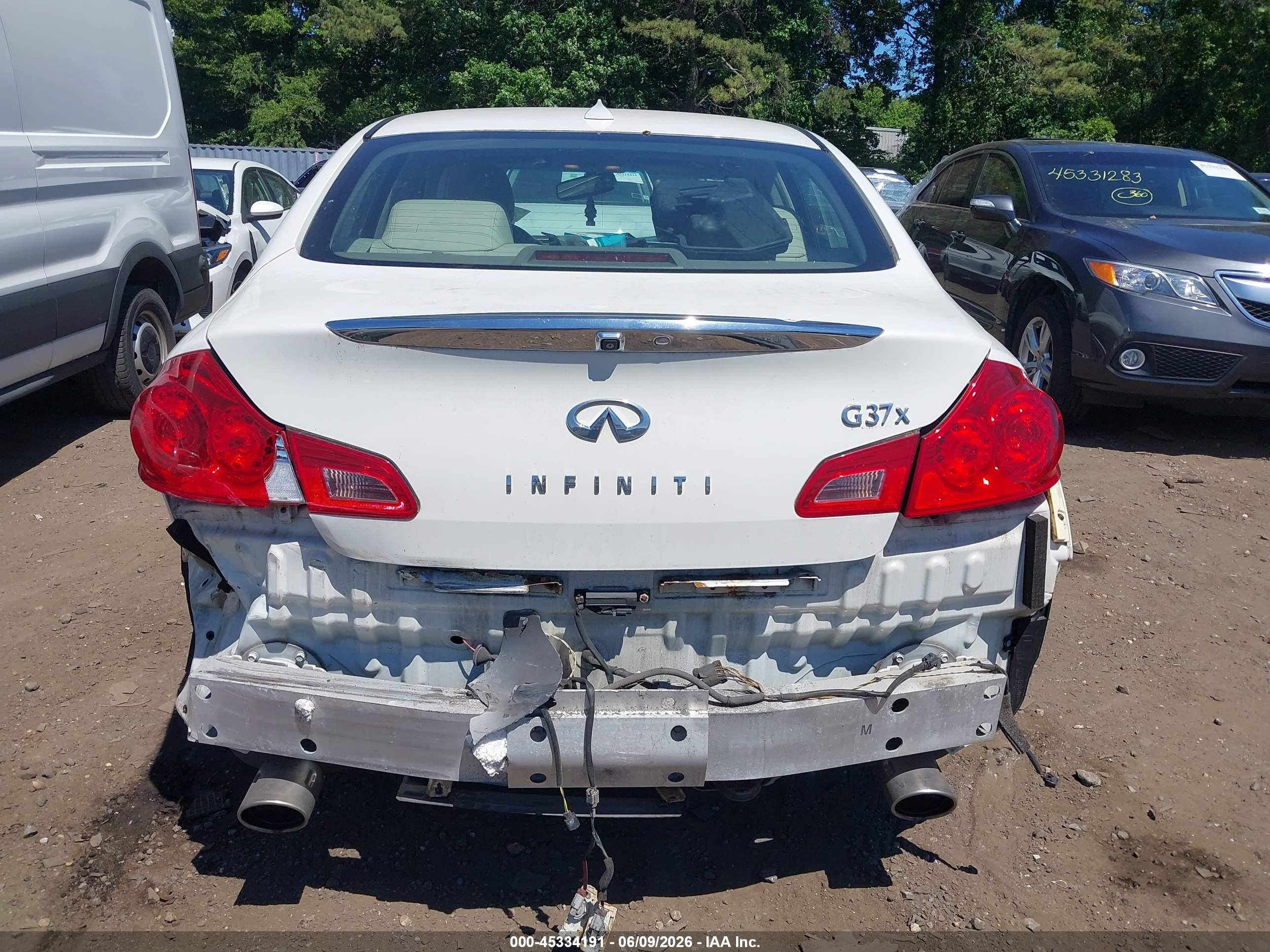 2011 Infiniti G37x   Белый vin: JN1CV6AR8BM353809
