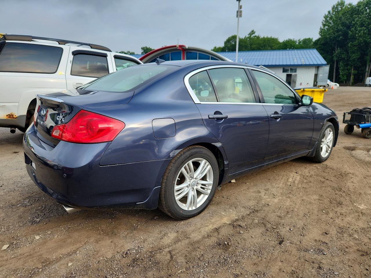 2011 Infiniti G37 Sedan X Blue vin: JN1CV6AR8BM406766
