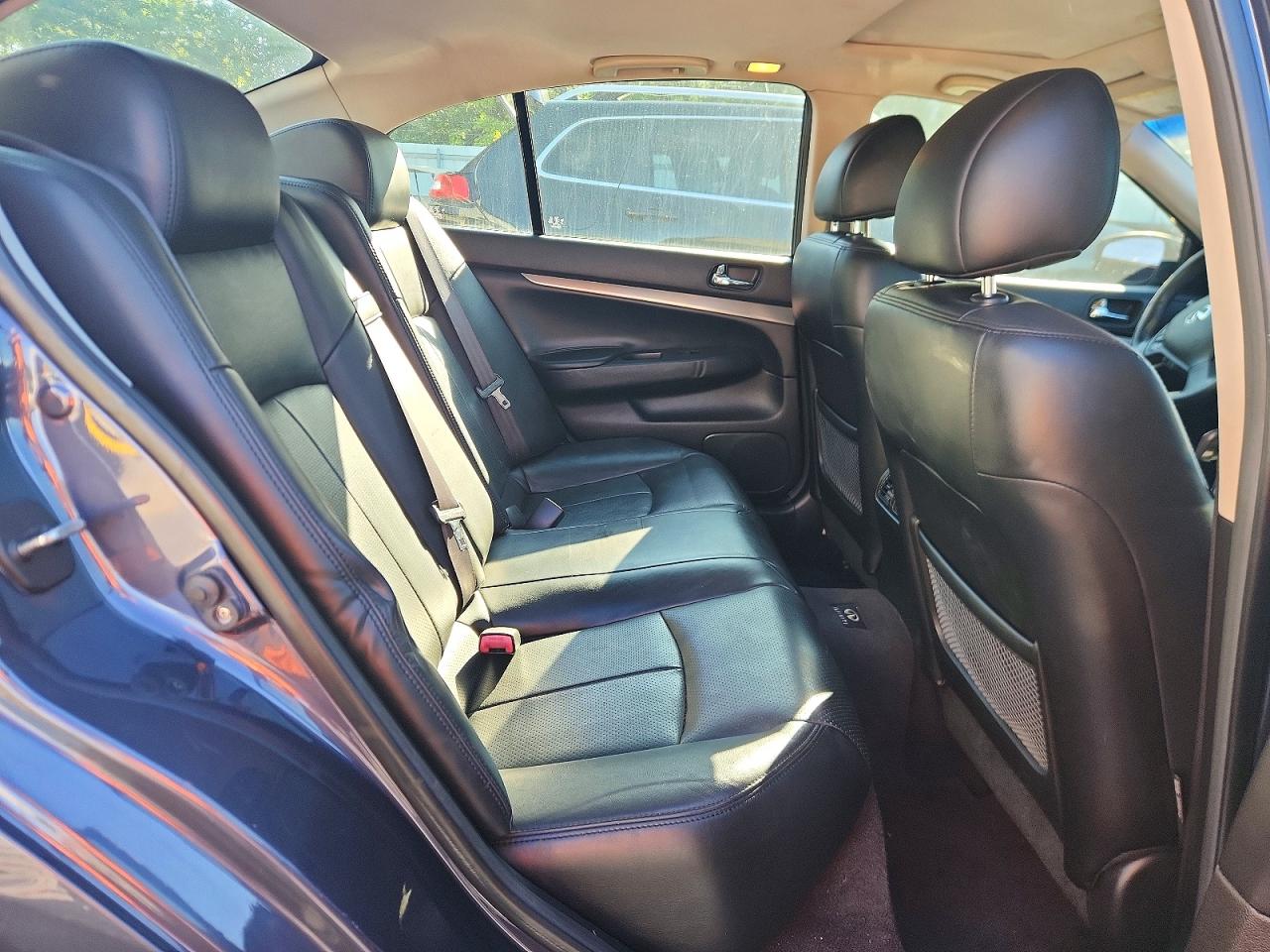 2012 Infiniti G37 Sedan X Черный vin: JN1CV6AR8CM670913