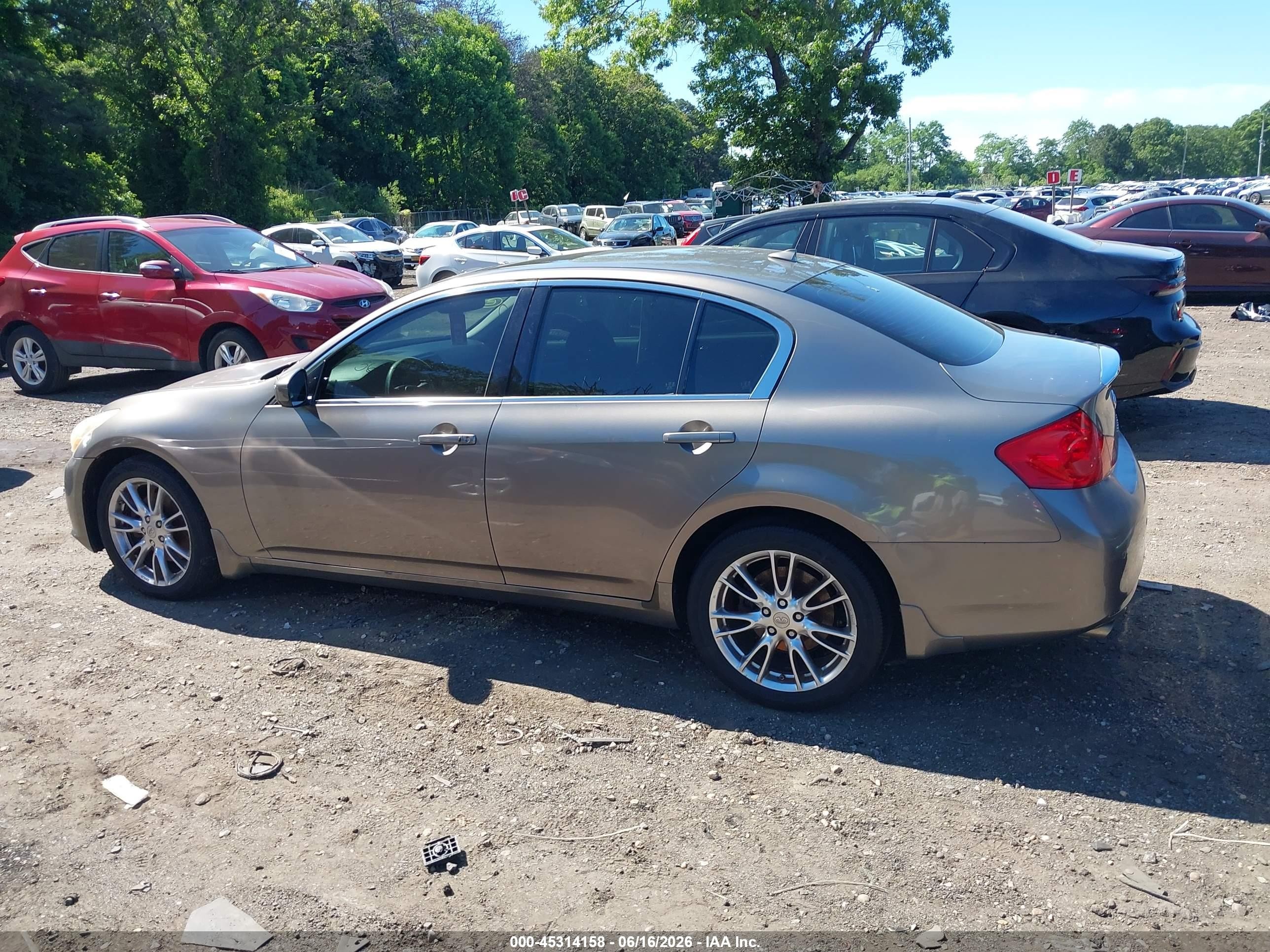 2012 Infiniti G37x   Silver vin: JN1CV6AR8CM680034