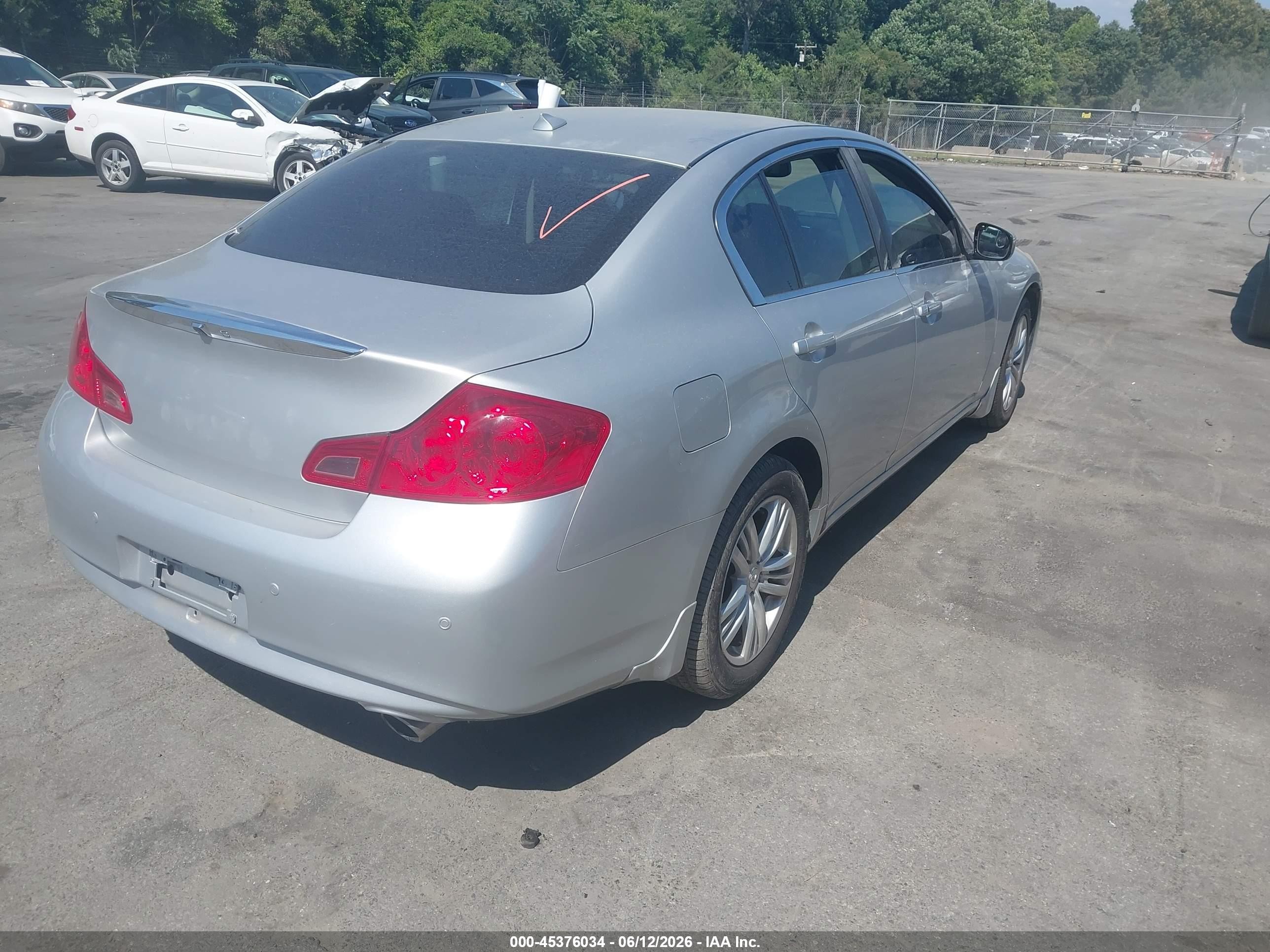 2013 Infiniti G37x   Silver vin: JN1CV6AR8DM350119