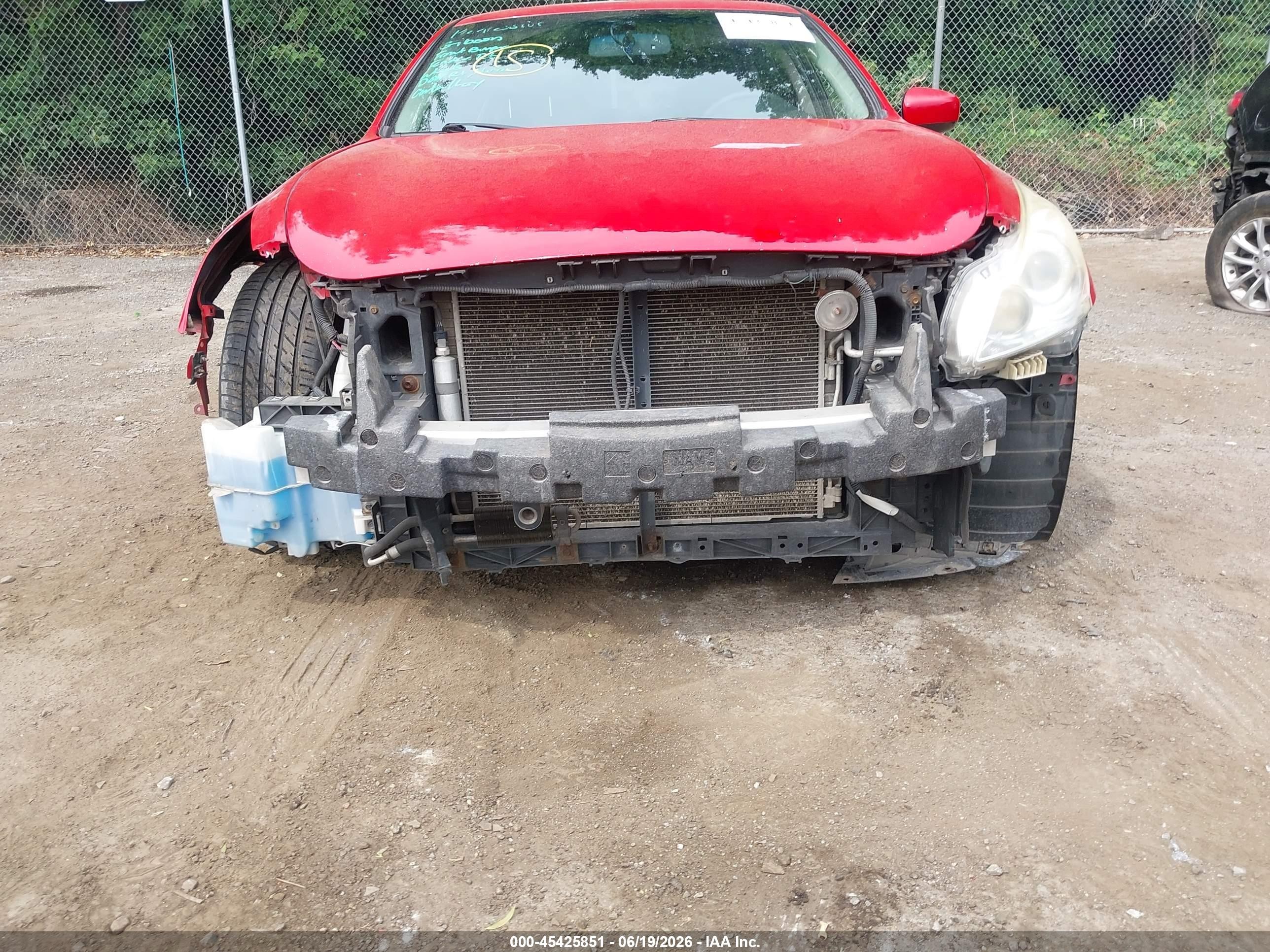 2013 Infiniti G37x   Красный vin: JN1CV6AR8DM352338