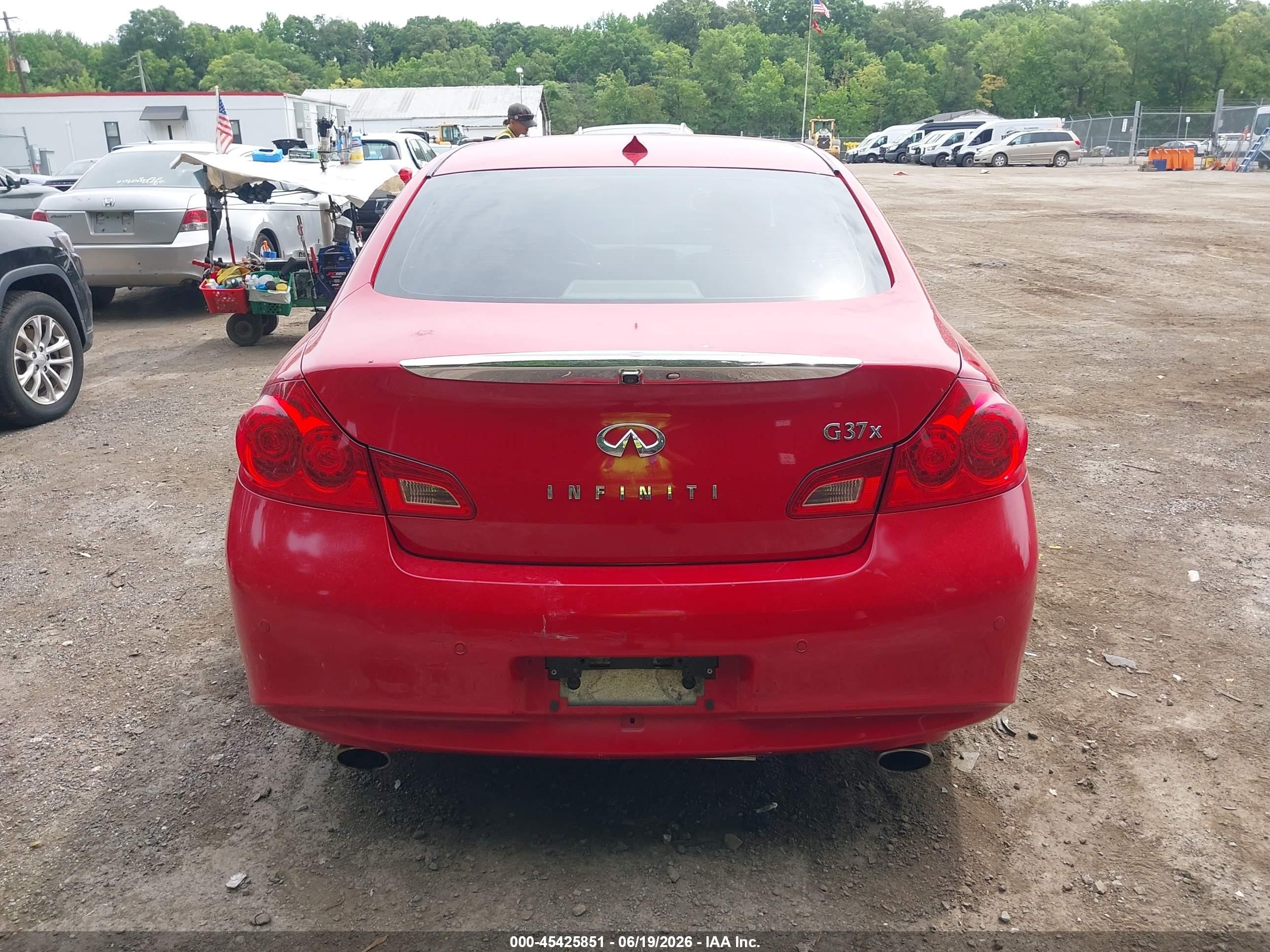2013 Infiniti G37x   Красный vin: JN1CV6AR8DM352338