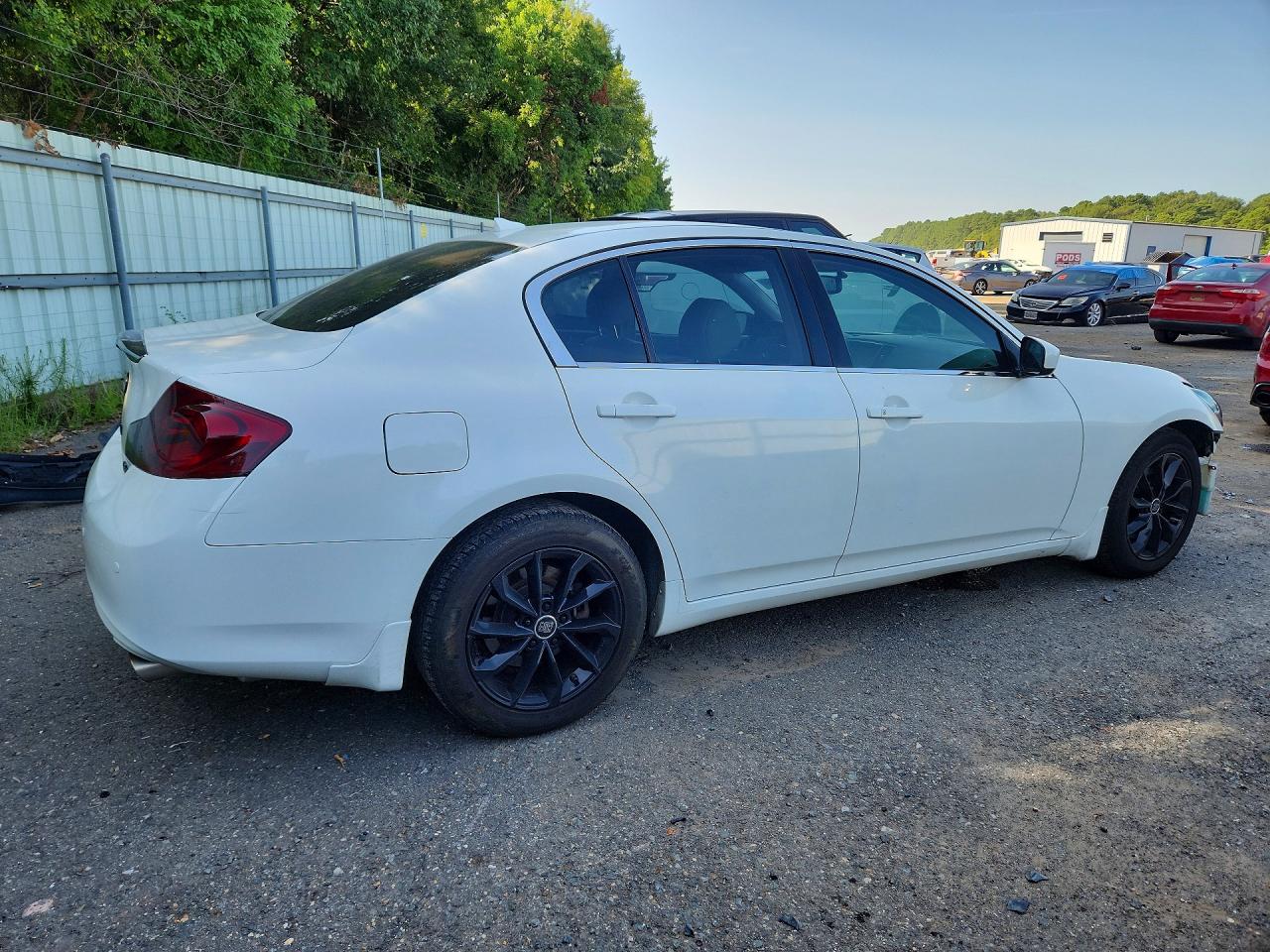 2013 Infiniti G37 Sedan X White vin: JN1CV6AR8DM751539