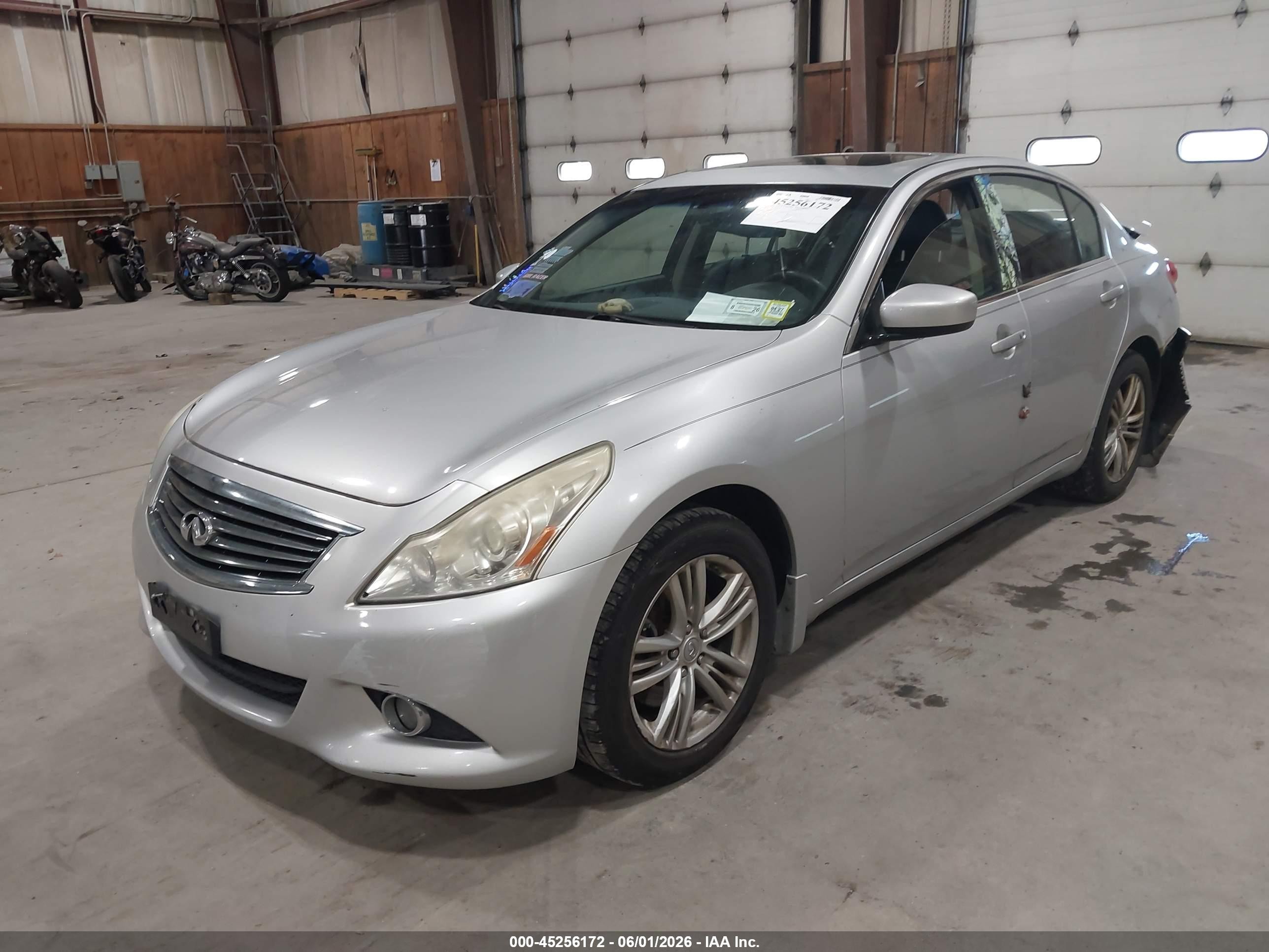2013 Infiniti G37x   Серебряный vin: JN1CV6AR8DM754182