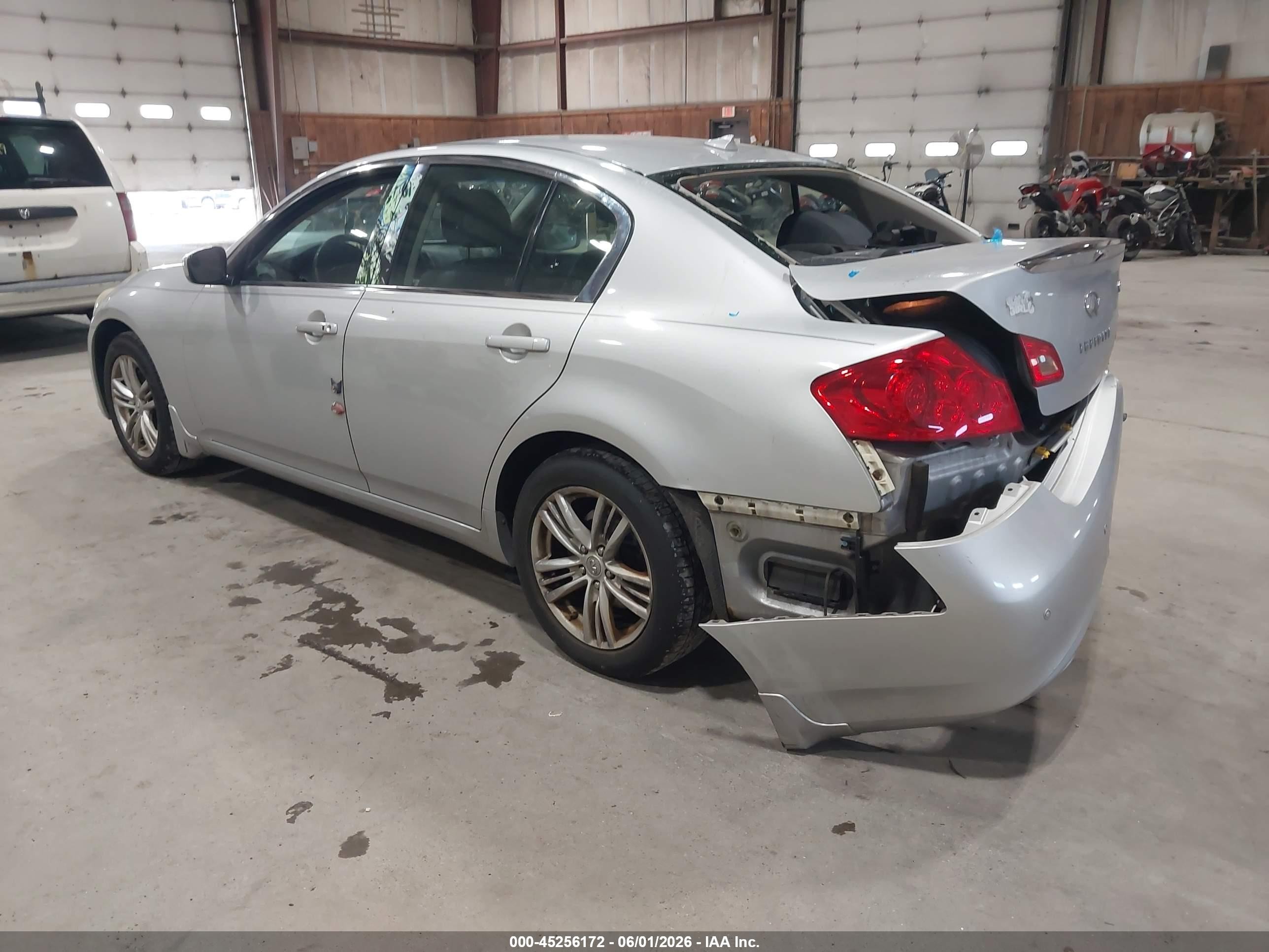 2013 Infiniti G37x   Серебряный vin: JN1CV6AR8DM754182
