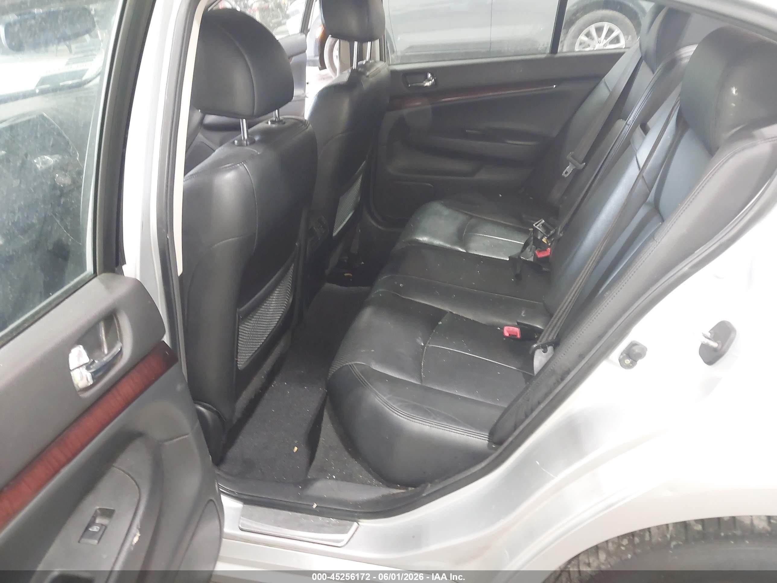2013 Infiniti G37x   Серебряный vin: JN1CV6AR8DM754182