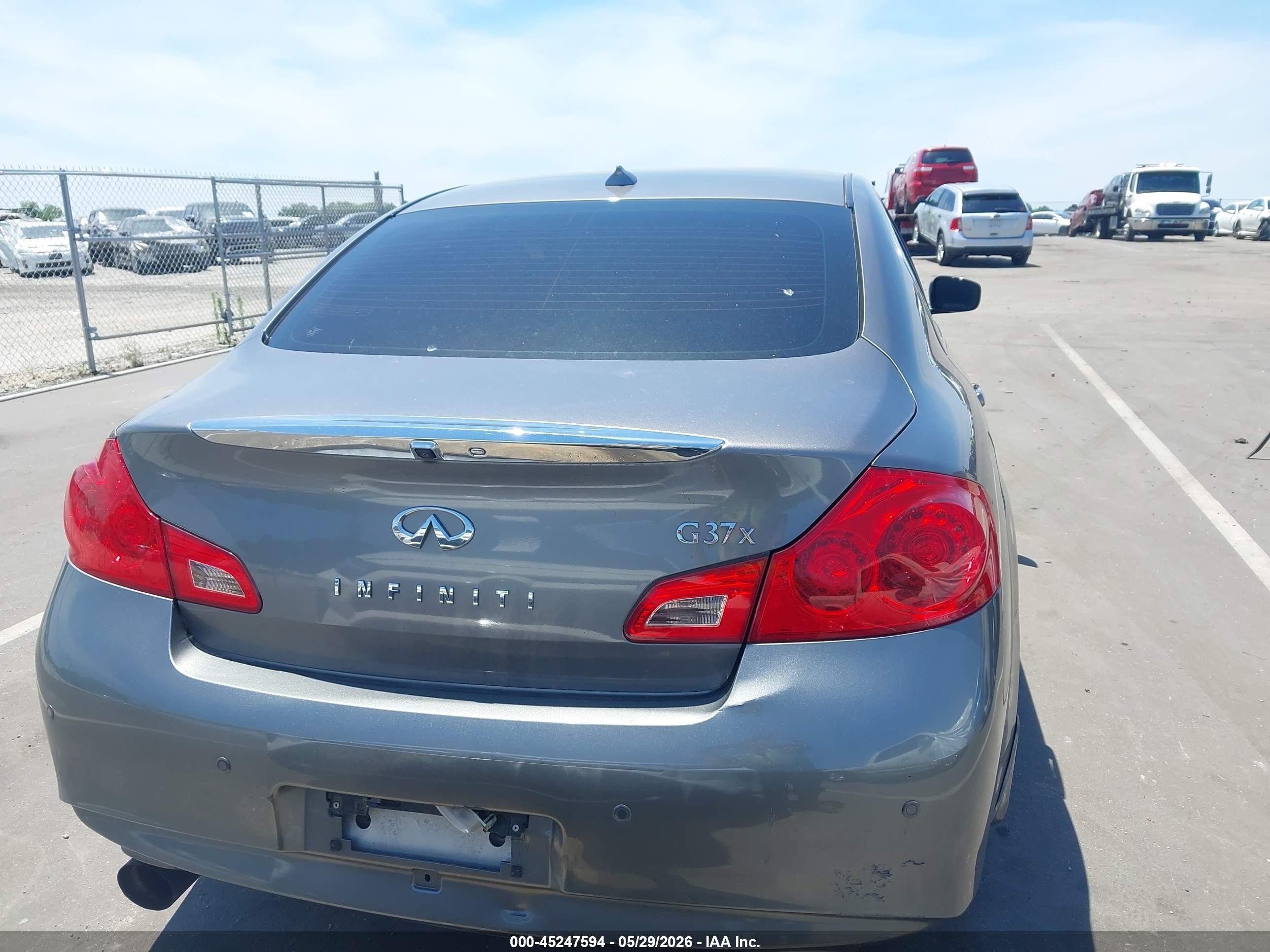 2013 Infiniti G37x   Серый vin: JN1CV6AR8DM760824