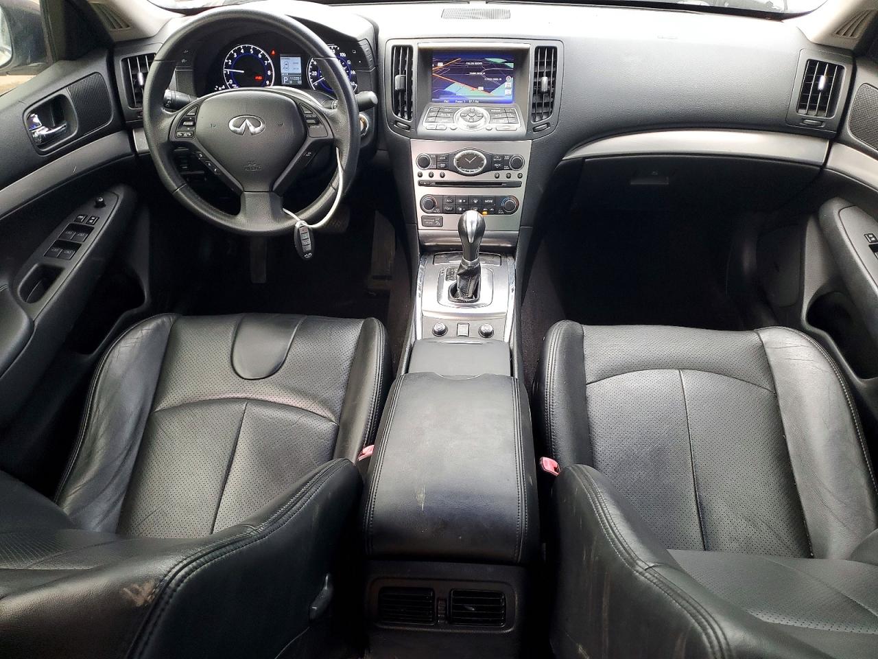 2015 Infiniti Q40 Base White vin: JN1CV6AR8FM520580