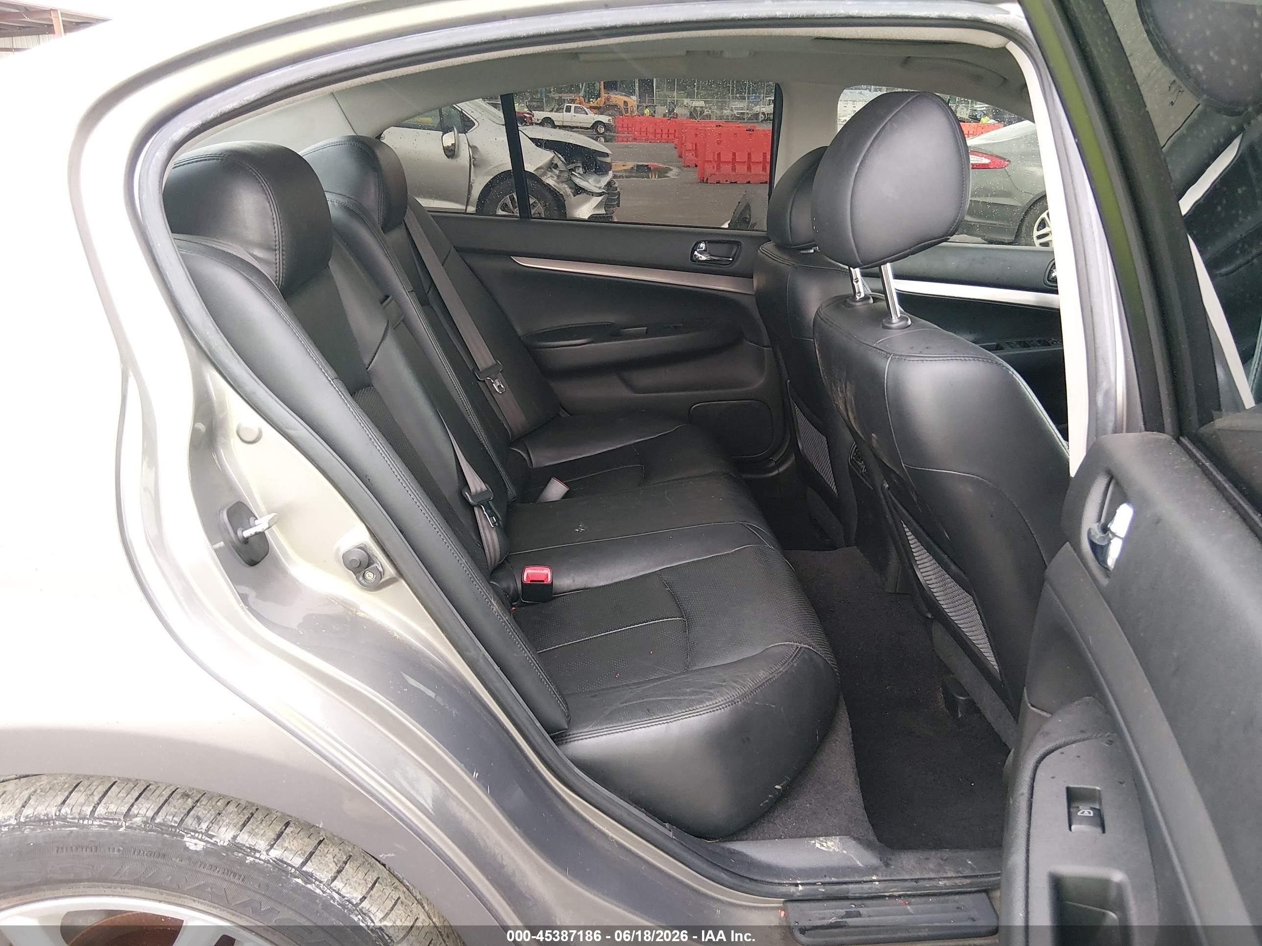 2010 Infiniti G37x   Серый vin: JN1CV6AR9AM452394