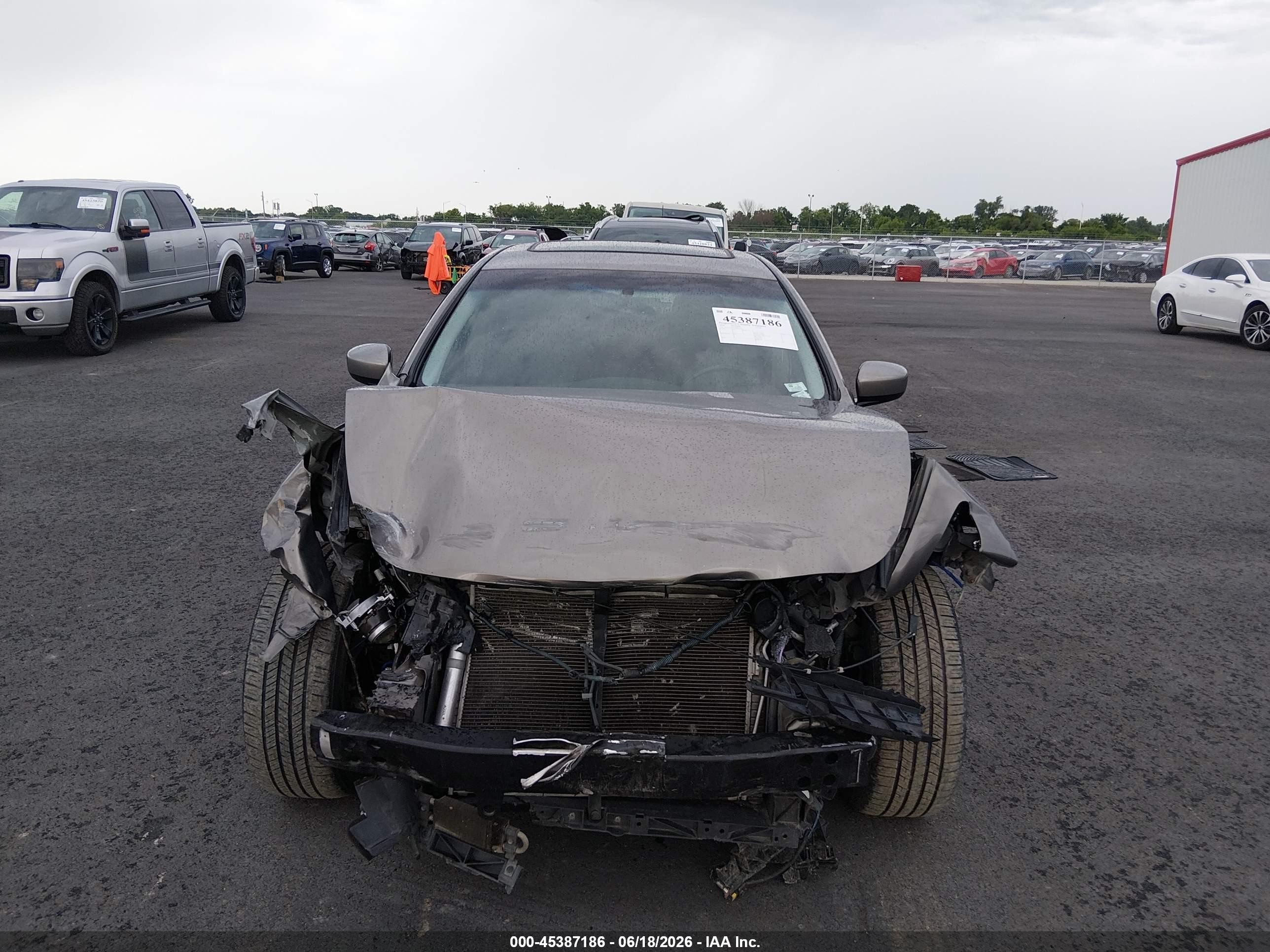2010 Infiniti G37x   Серый vin: JN1CV6AR9AM452394