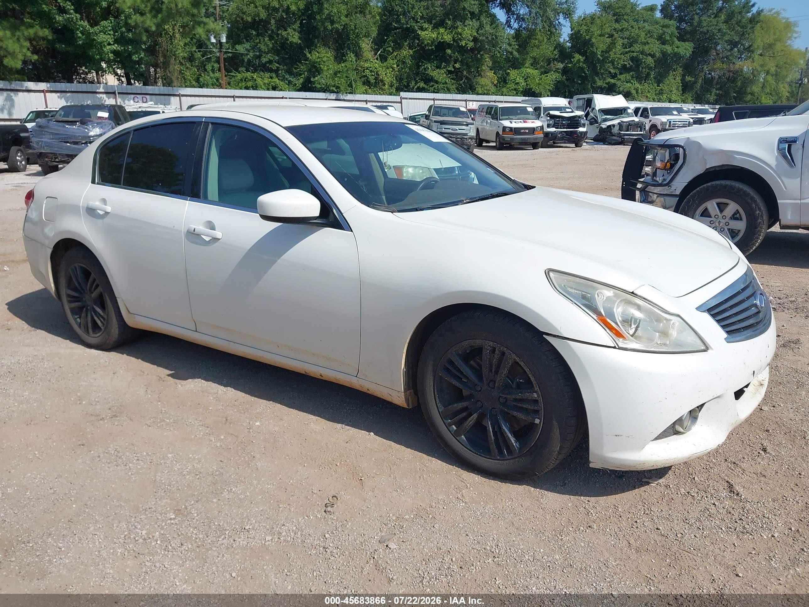 2010 Infiniti G37x   White vin: JN1CV6AR9AM452590